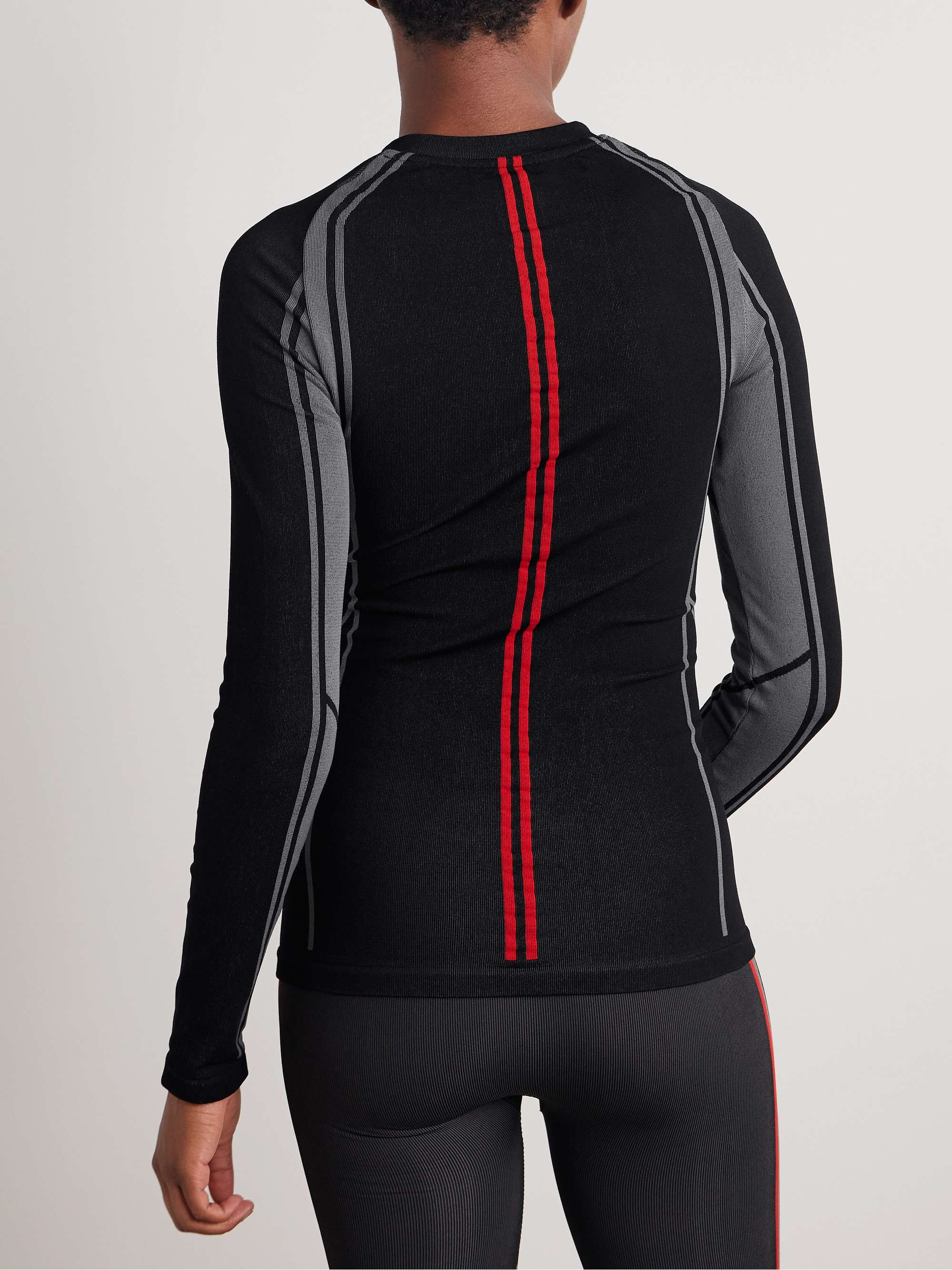 Stretch-knit base layer view