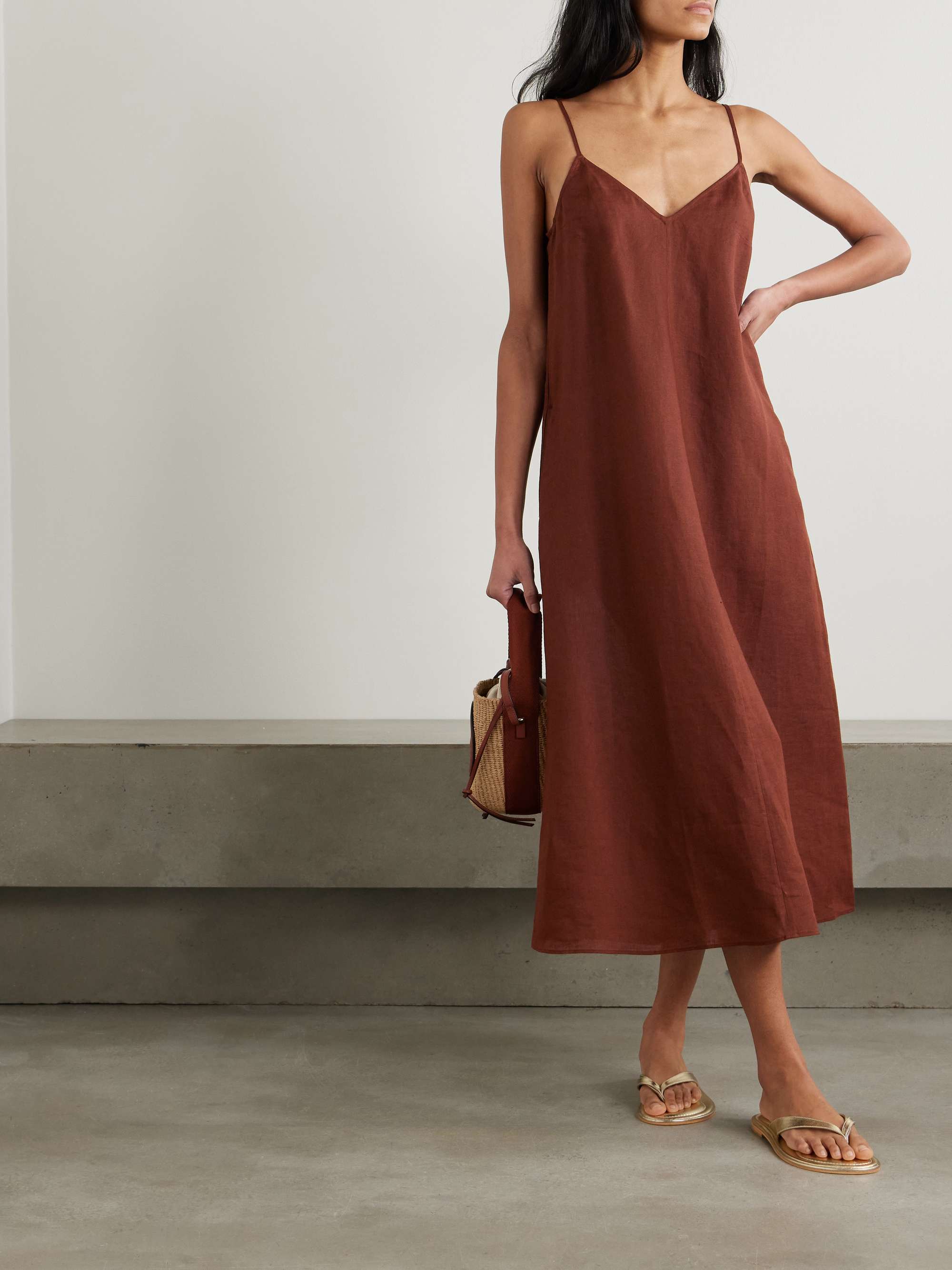 L'Intemporel Snob linen midi dress view