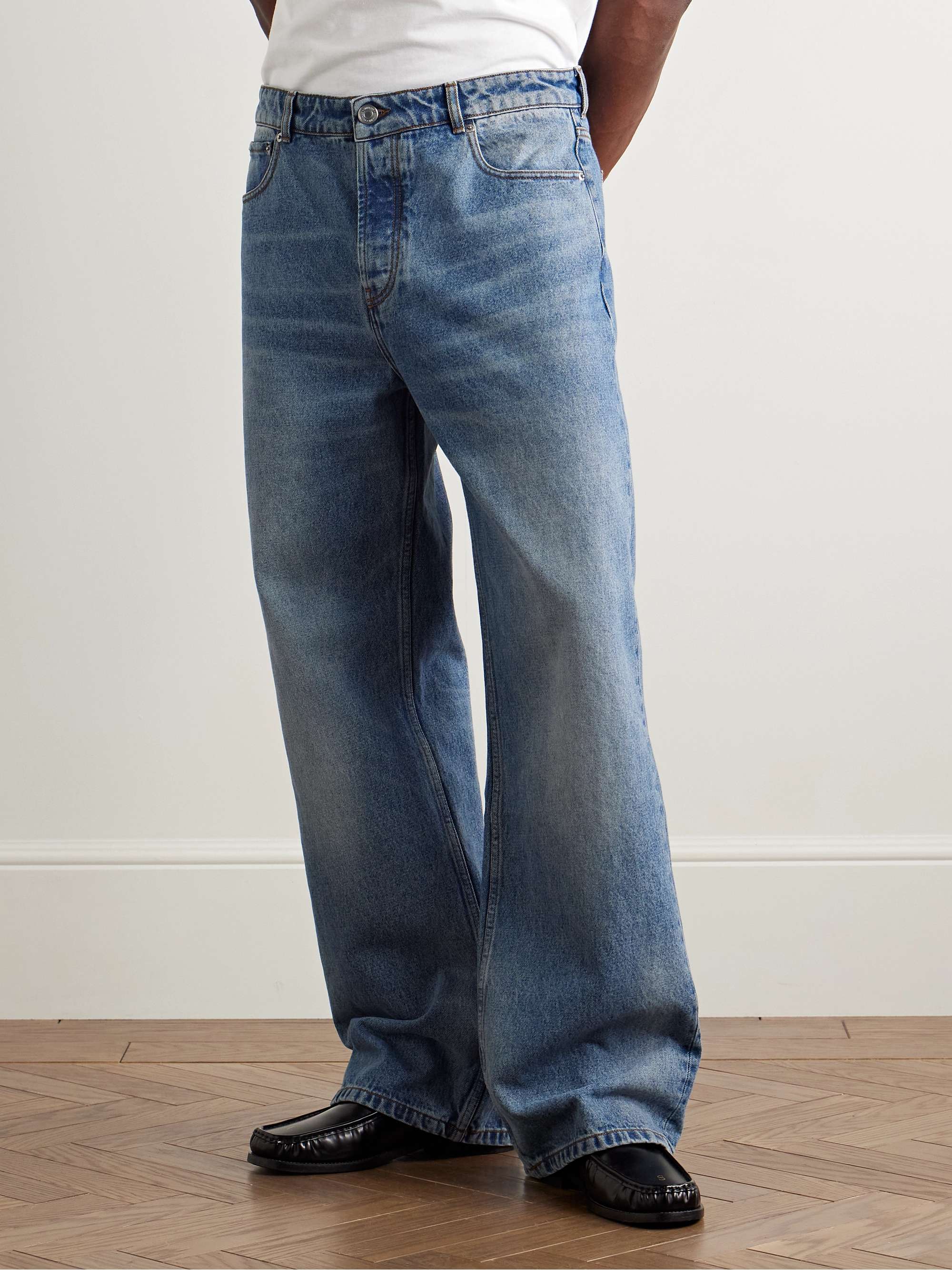 Wide-Leg Jeans view
