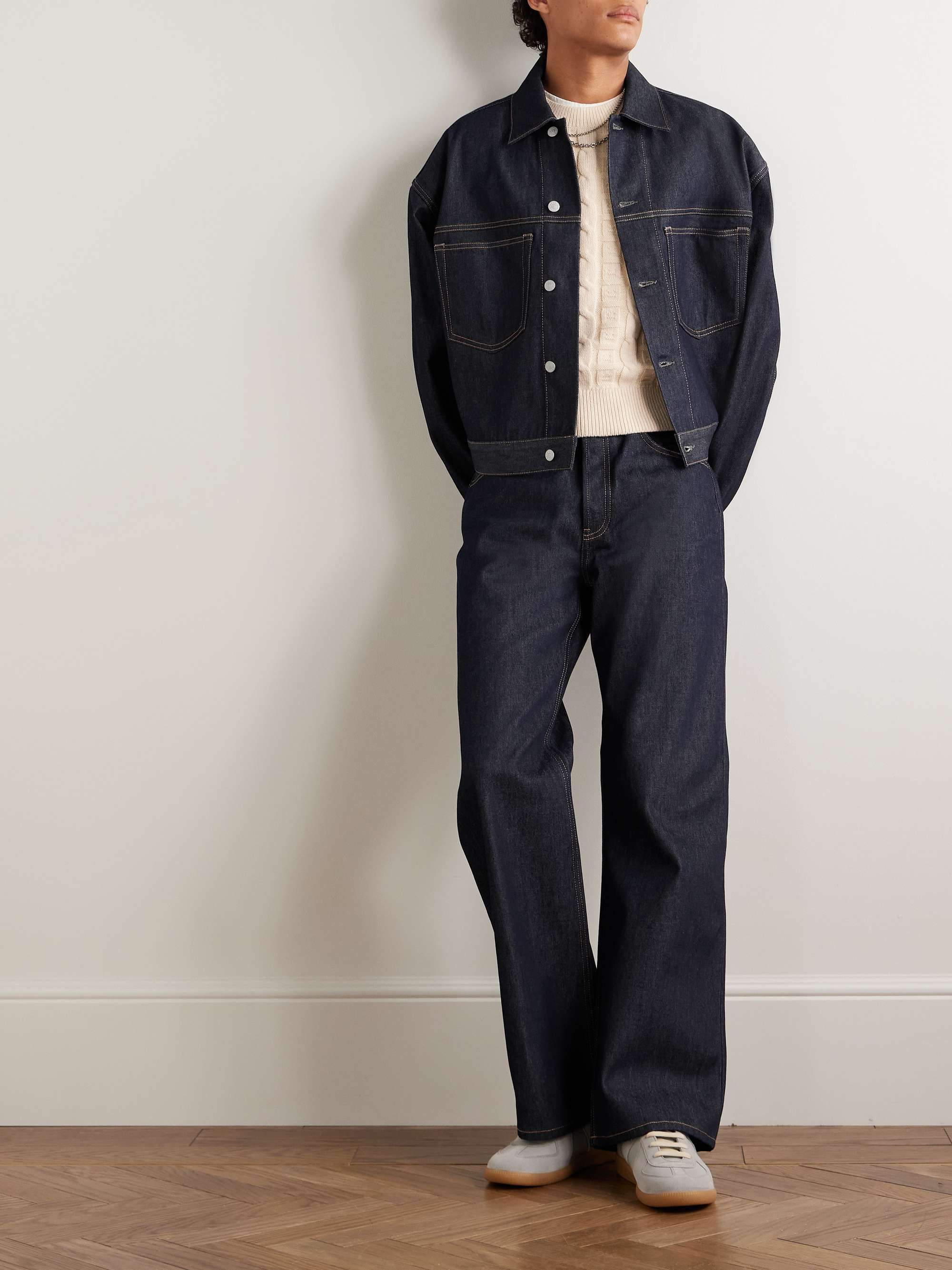 2021M Wide-Leg Jeans view