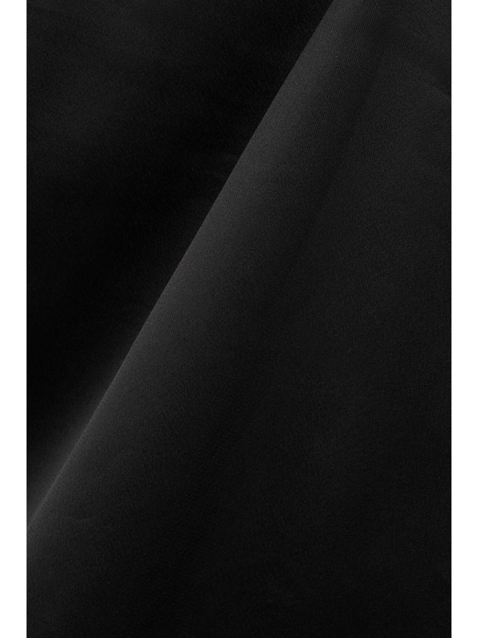 Satin skirt view