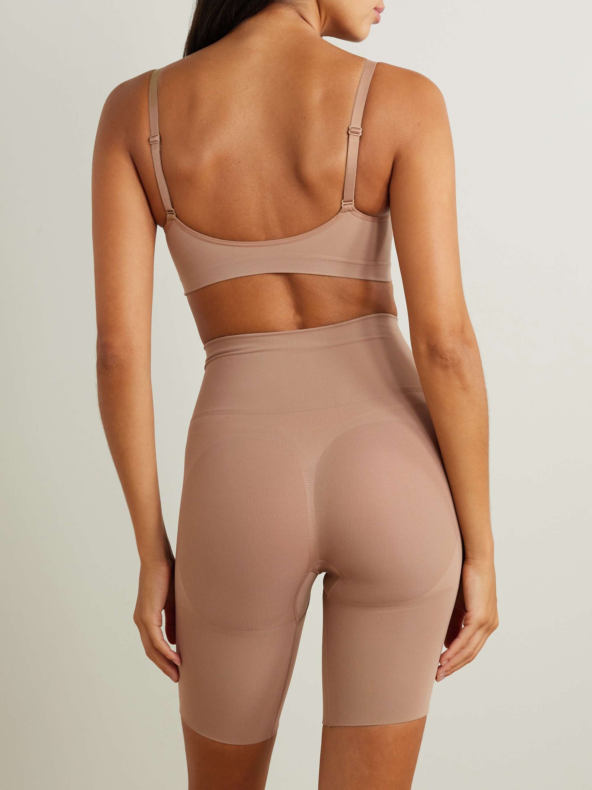 Seamless Sculpt Butt Enhancing Short view