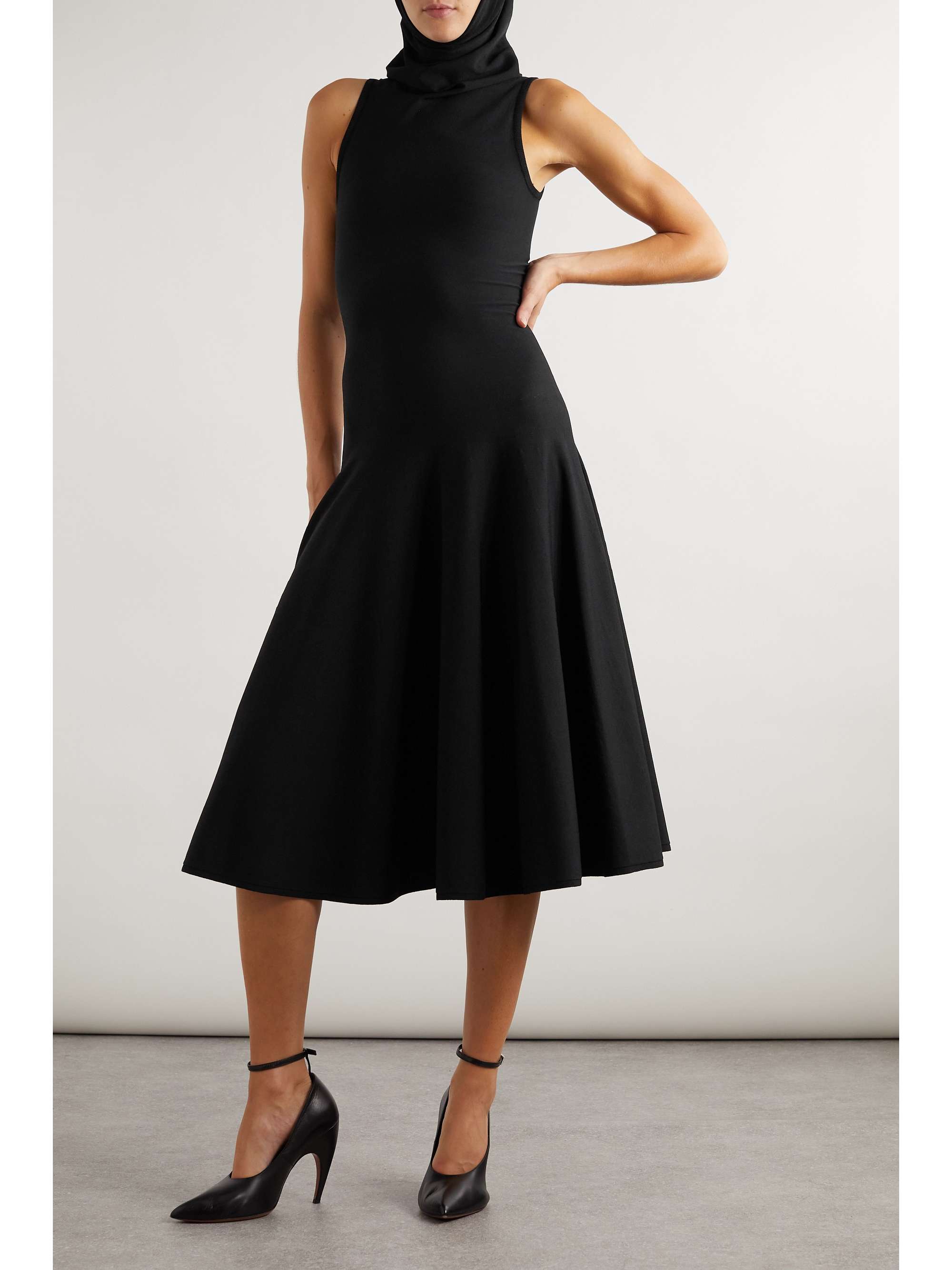 Hooded pleated stretch-knit midi dress view