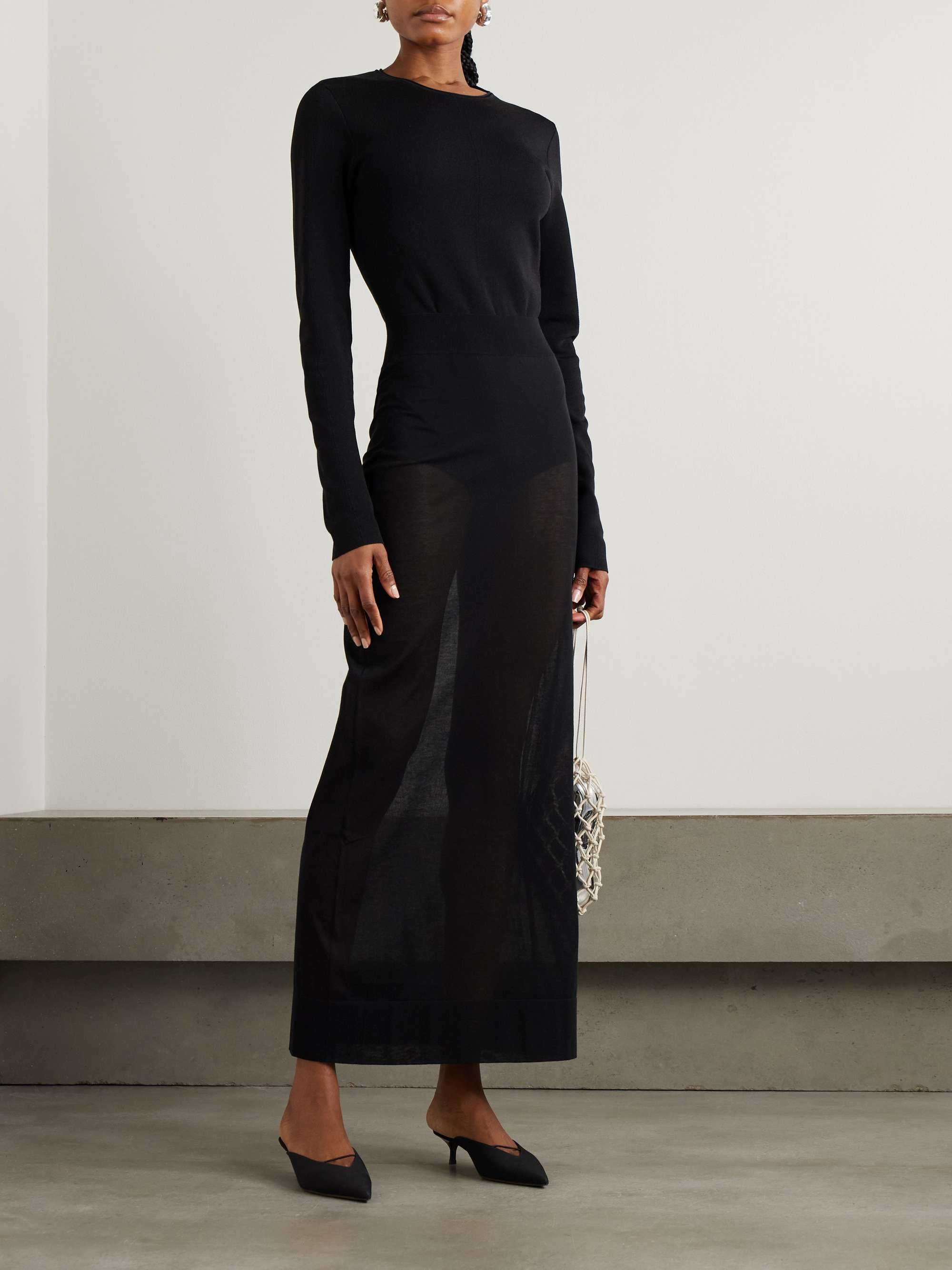Open-back knitted bodysuit view
