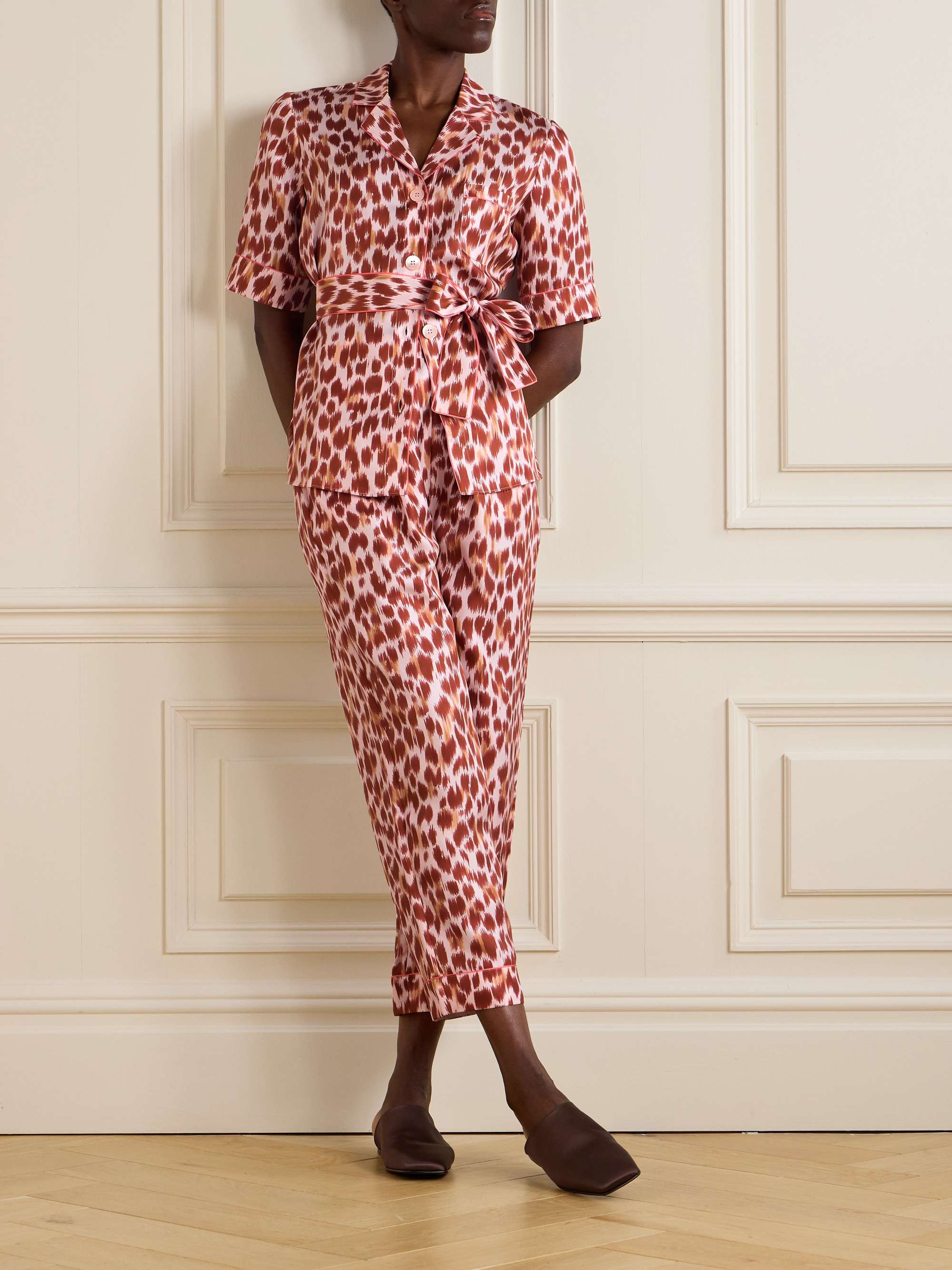 Fauve Jaragua pleated printed silk-twill pajama pants view