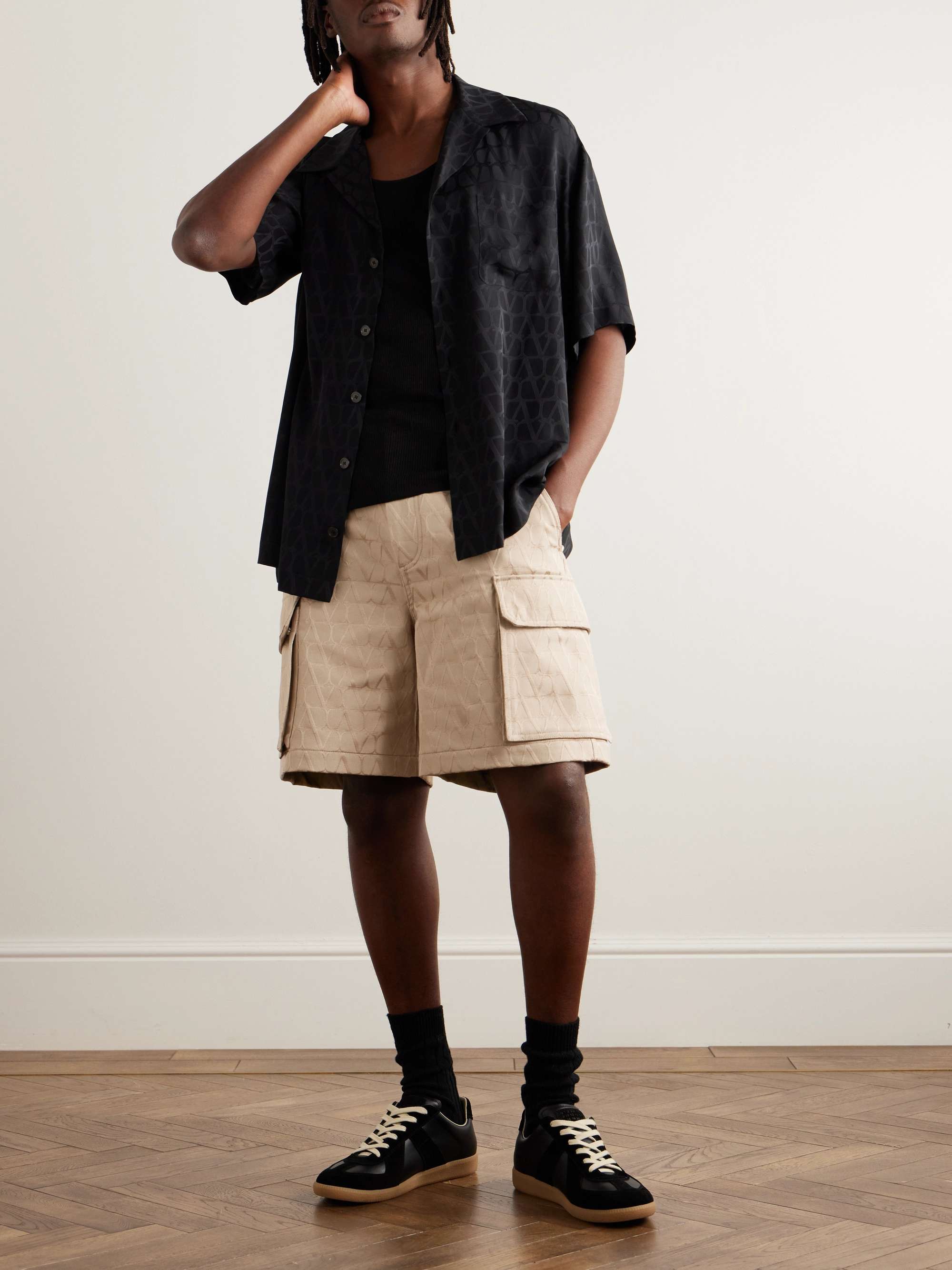 Toile Iconographe Straight-Leg Logo-Jacquard Cotton-Blend Cargo Shorts view