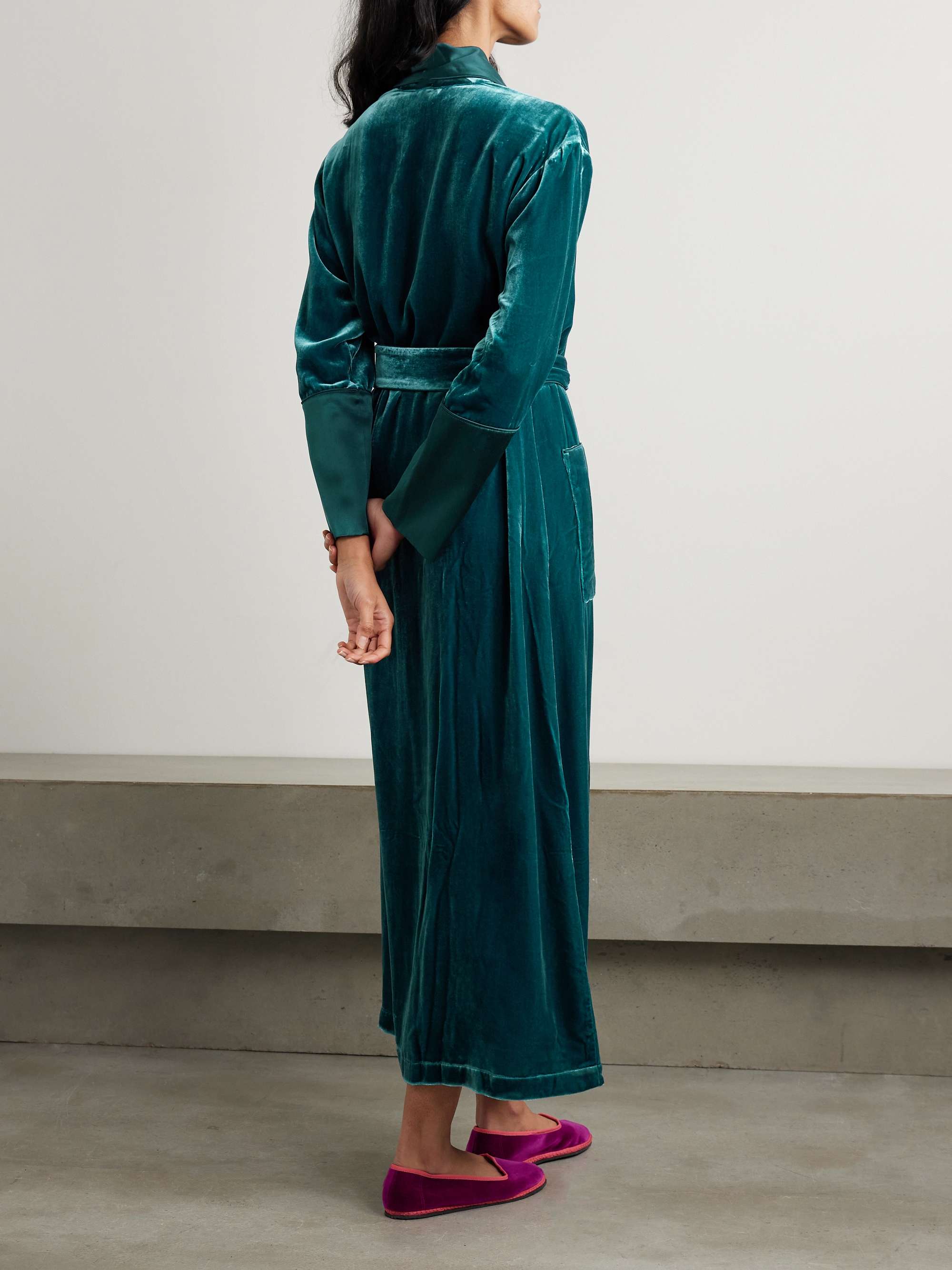 Capability belted velvet robe view