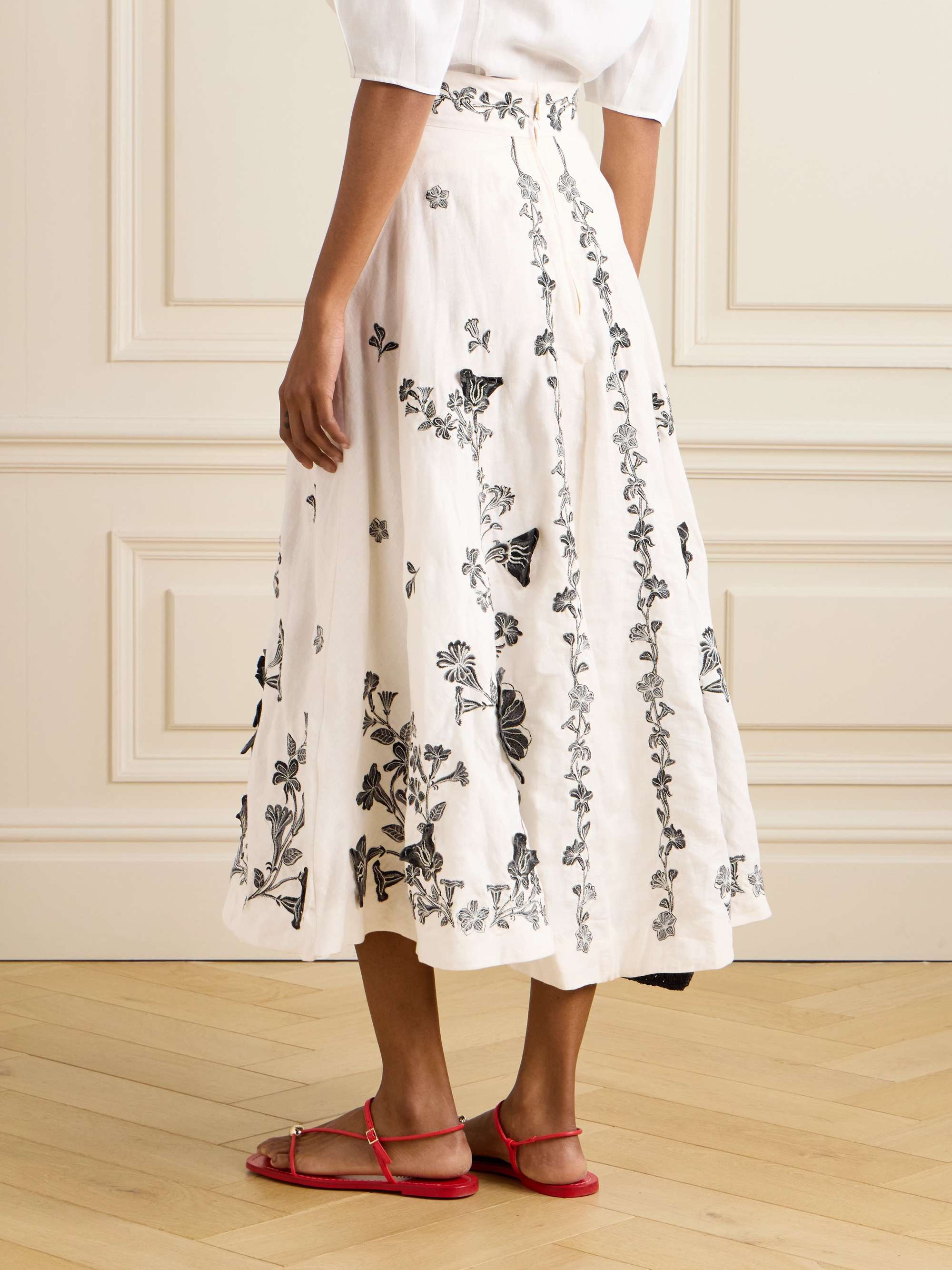 Bergamota embroidered linen midi skirt view