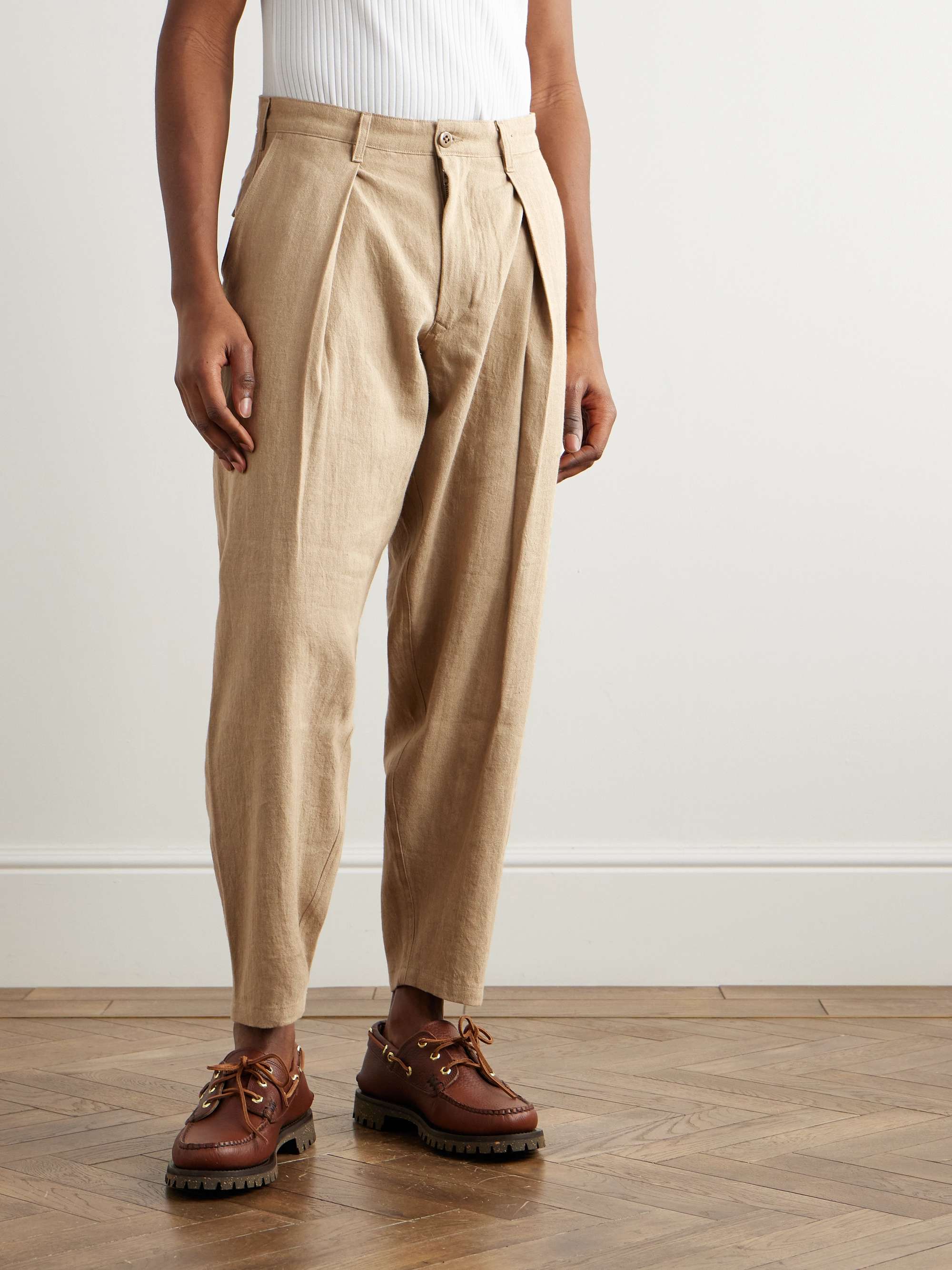Tapered Pleated Linen and Cotton-Blend Gauze Trousers view