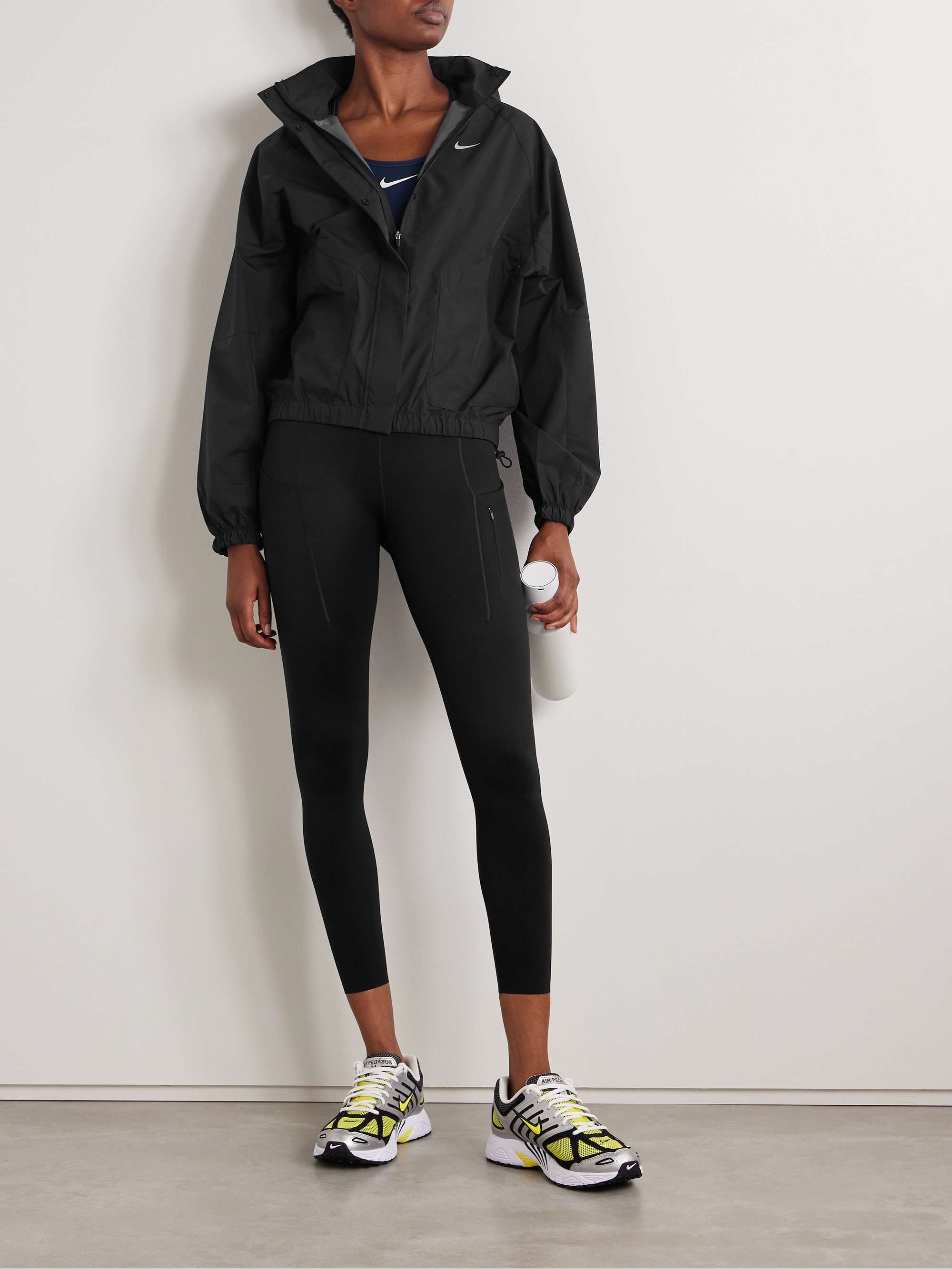 Go cropped Dri-FIT InfinaLock leggings view