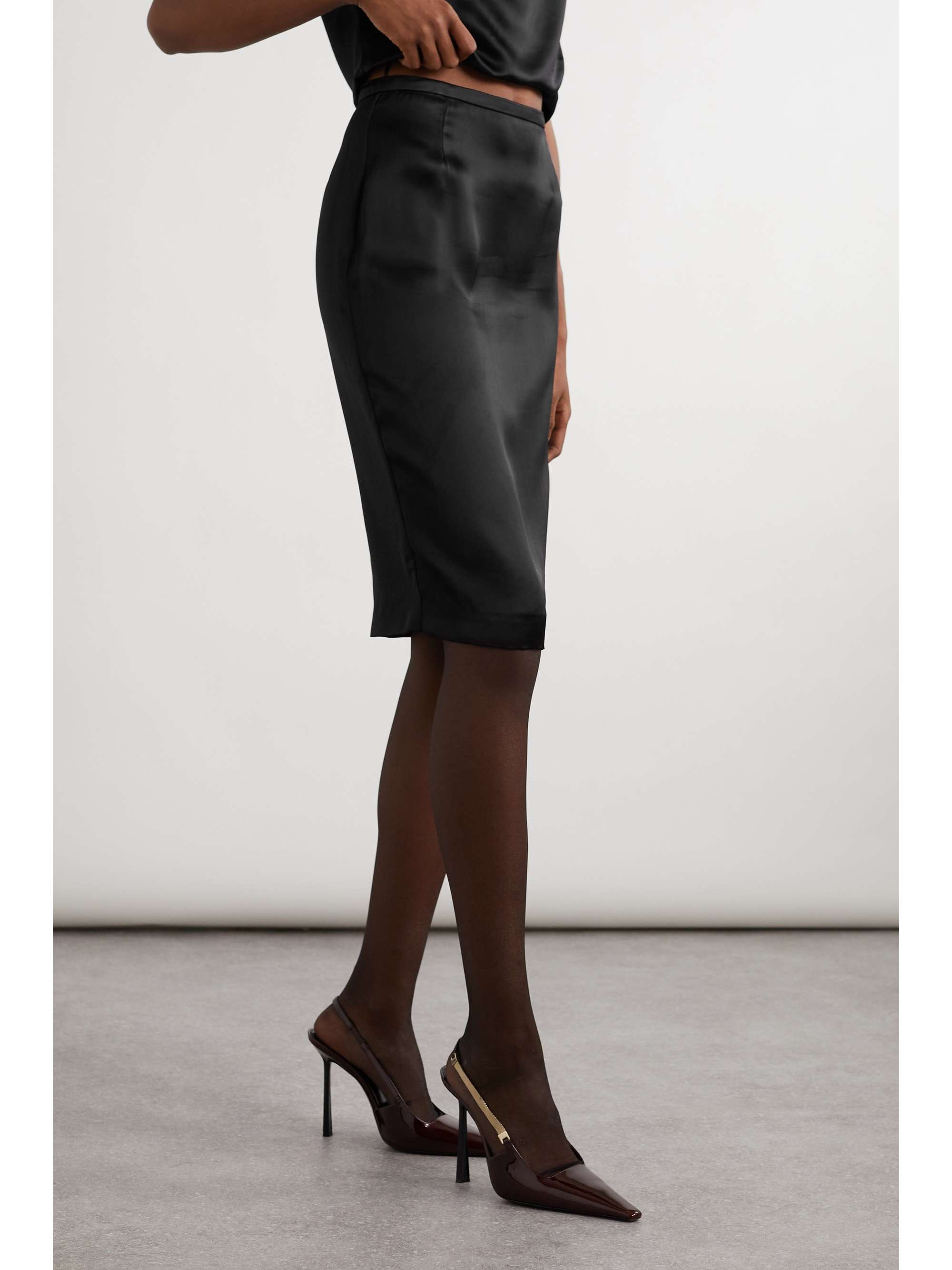 Satin skirt view