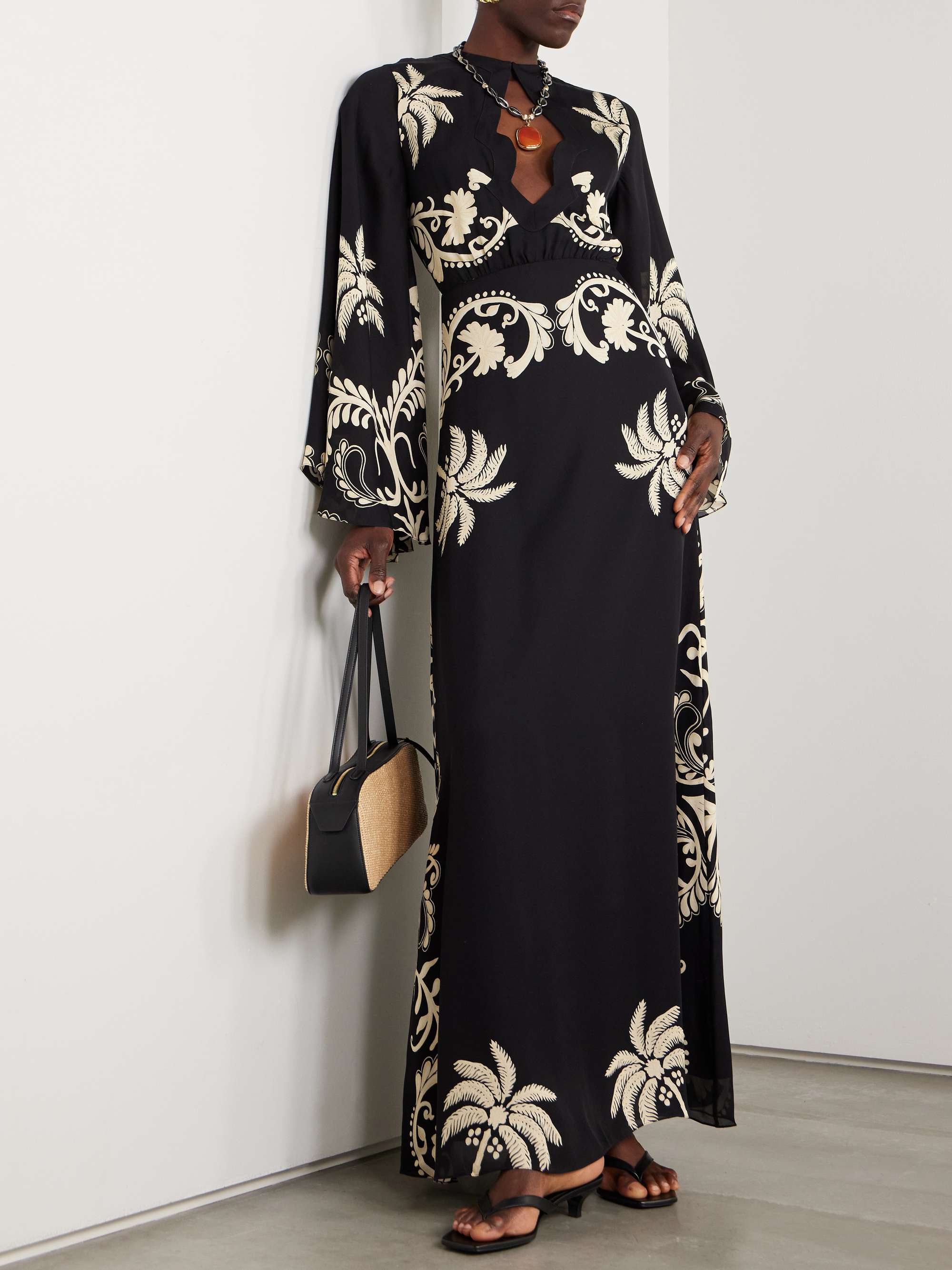 Legenda del Tiempo printed silk-georgette maxi dress view