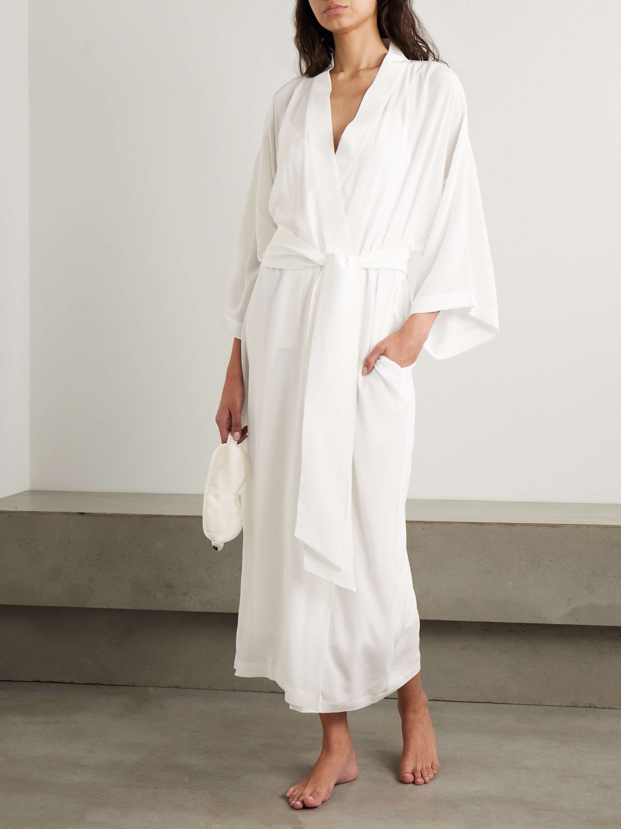 Queenie silk-crepe de chine robe view