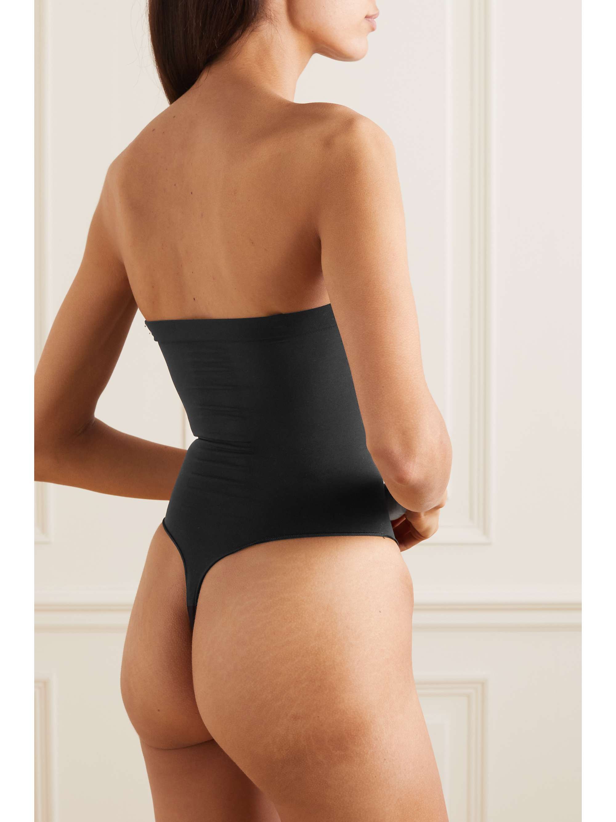 Seamless Sculpt strapless thong bodysuit view