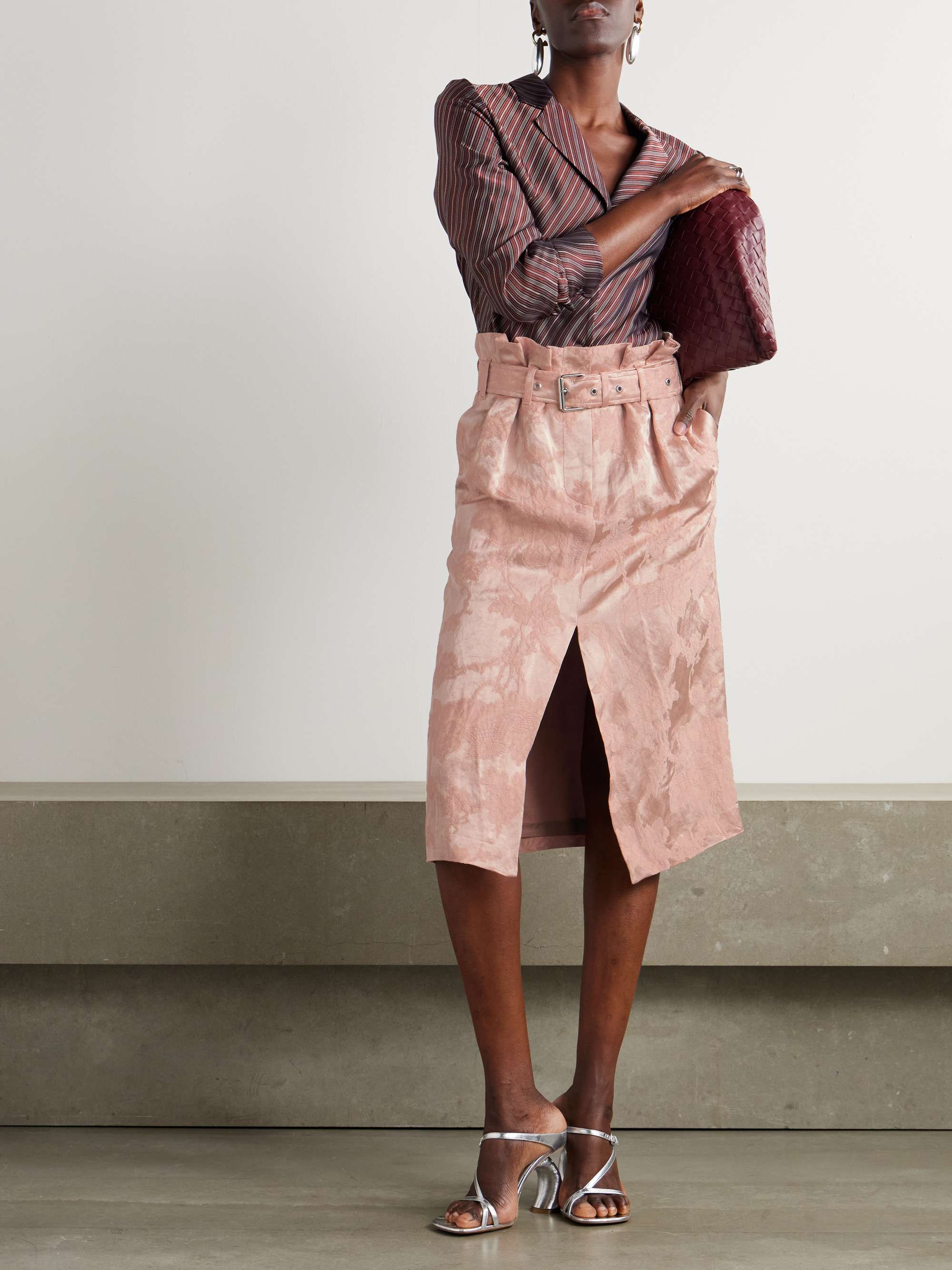 Belted pleated linen-blend jacquard skirt view