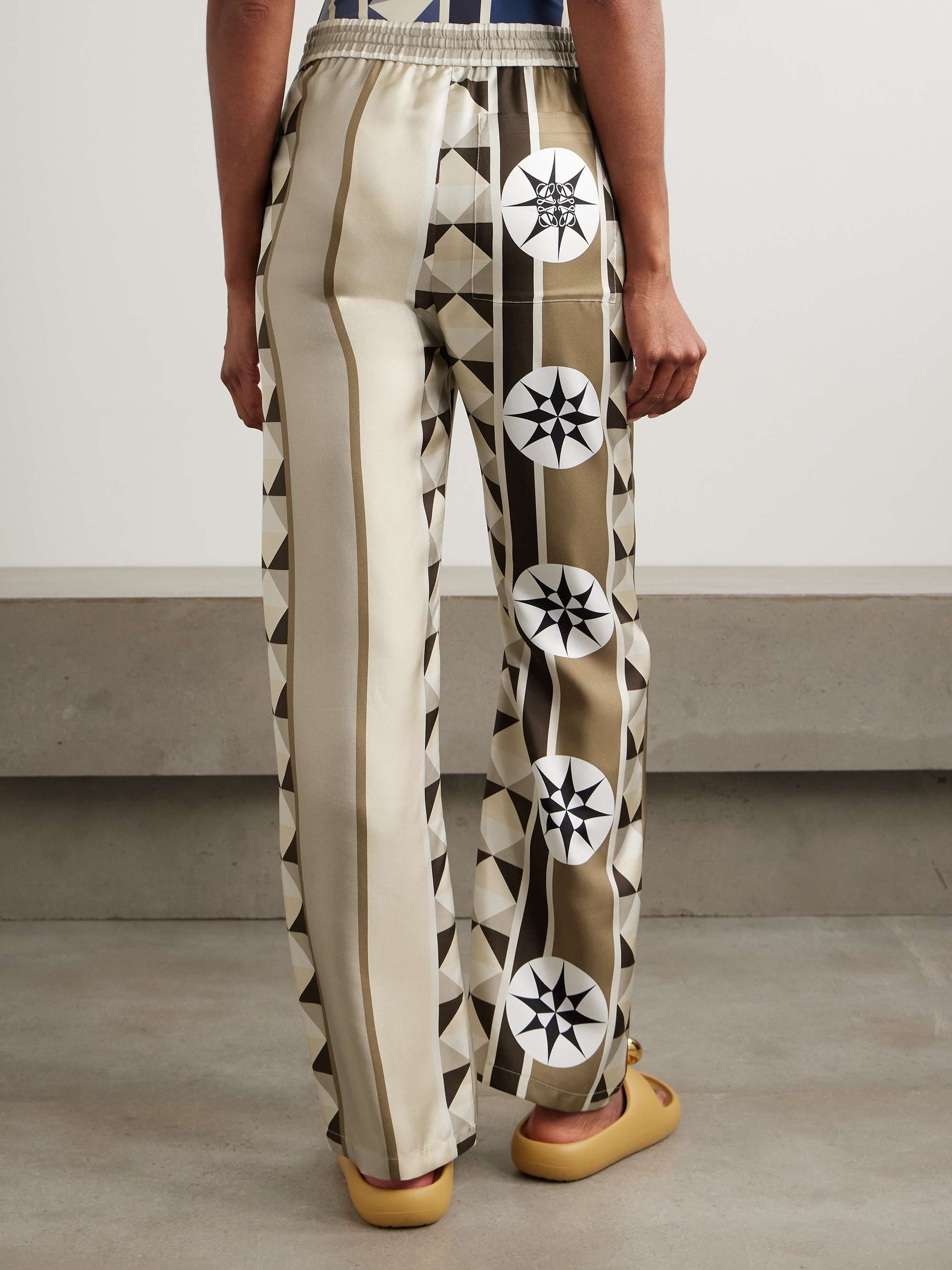 + Paula's Ibiza printed silk-twill straight-leg pants view