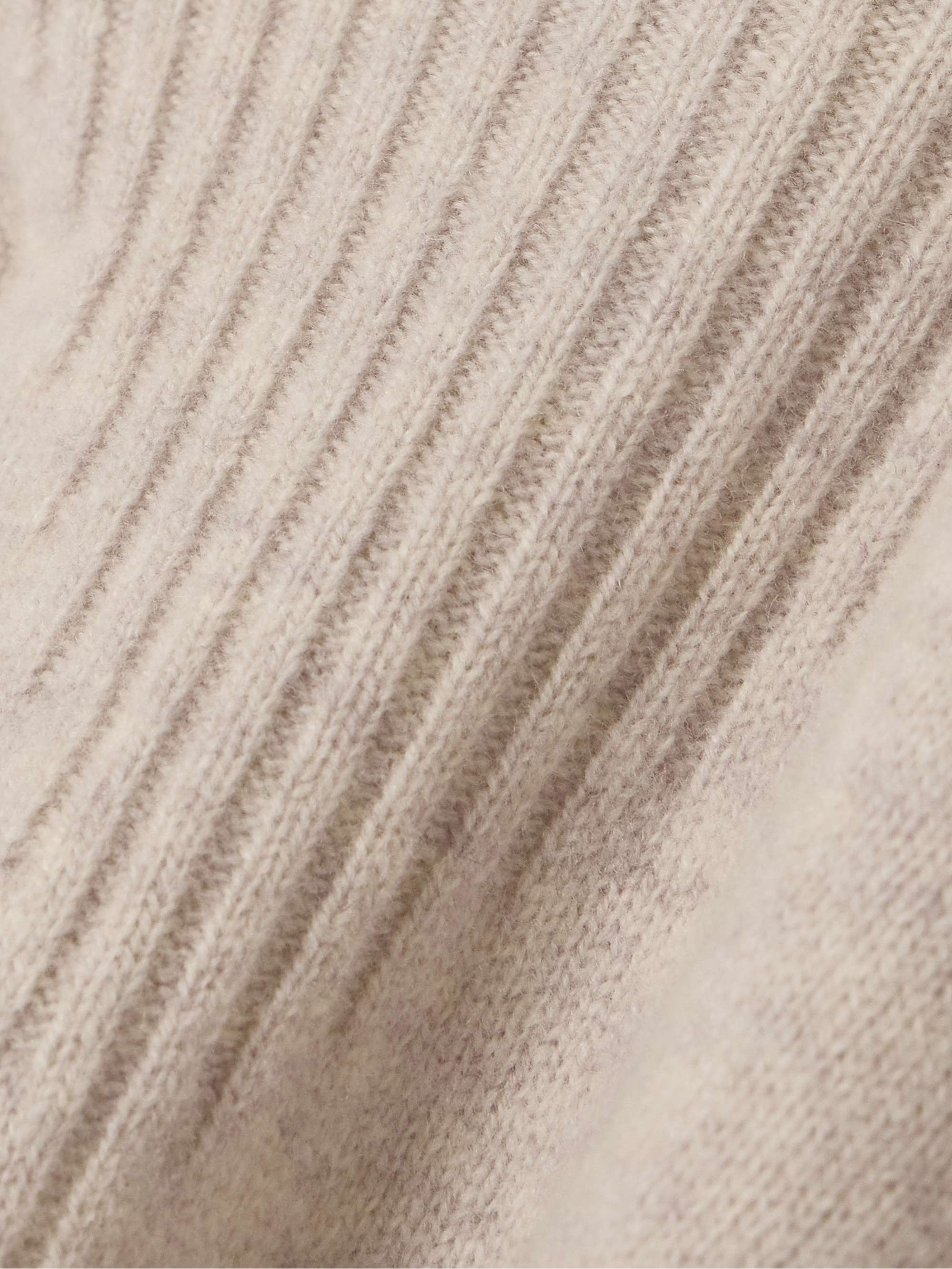 Geilo ribbed merino wool turtleneck vest view