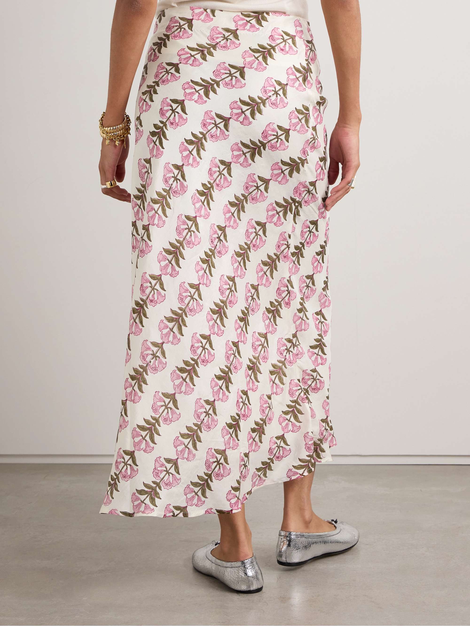 Lyra floral-print crinkled-silk midi skirt view