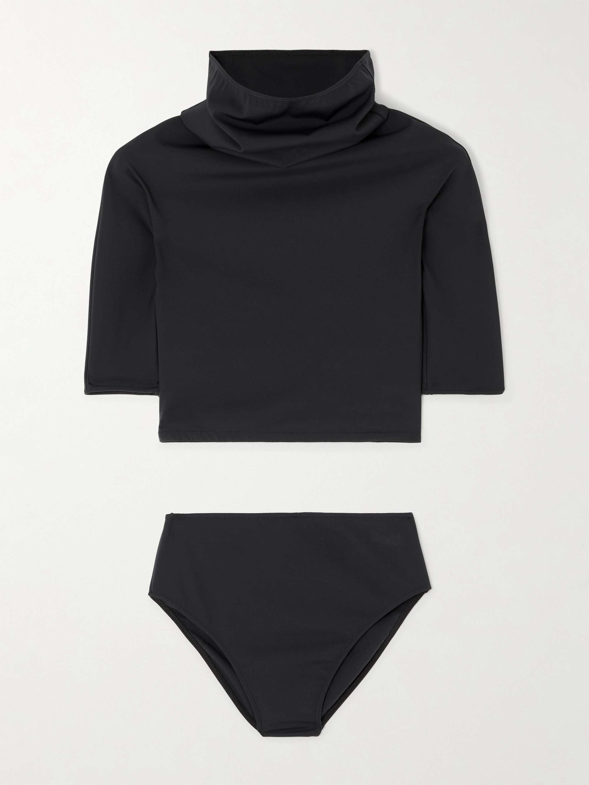 Hooded trikini view