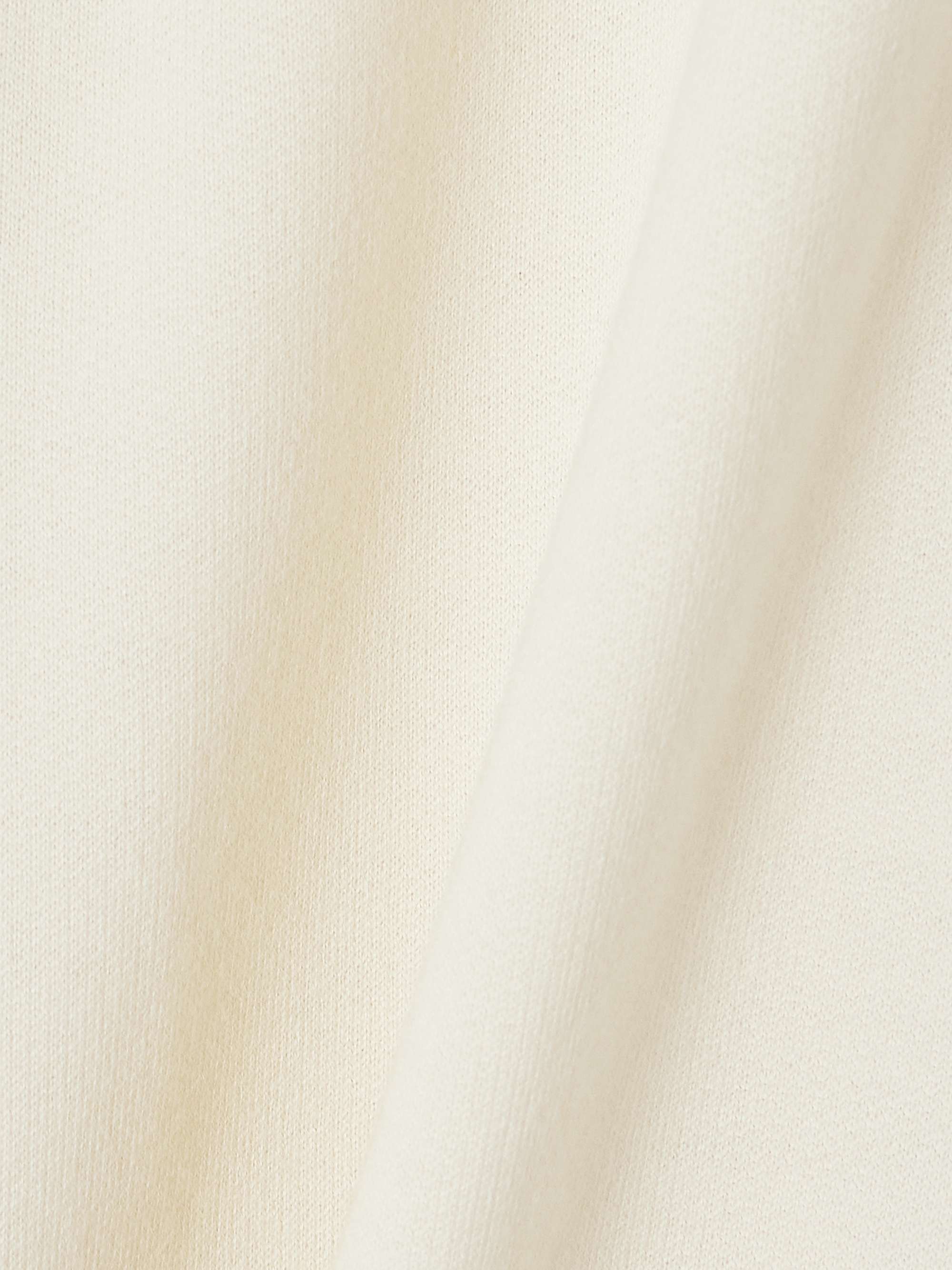 Cocooning cashmere sweater view