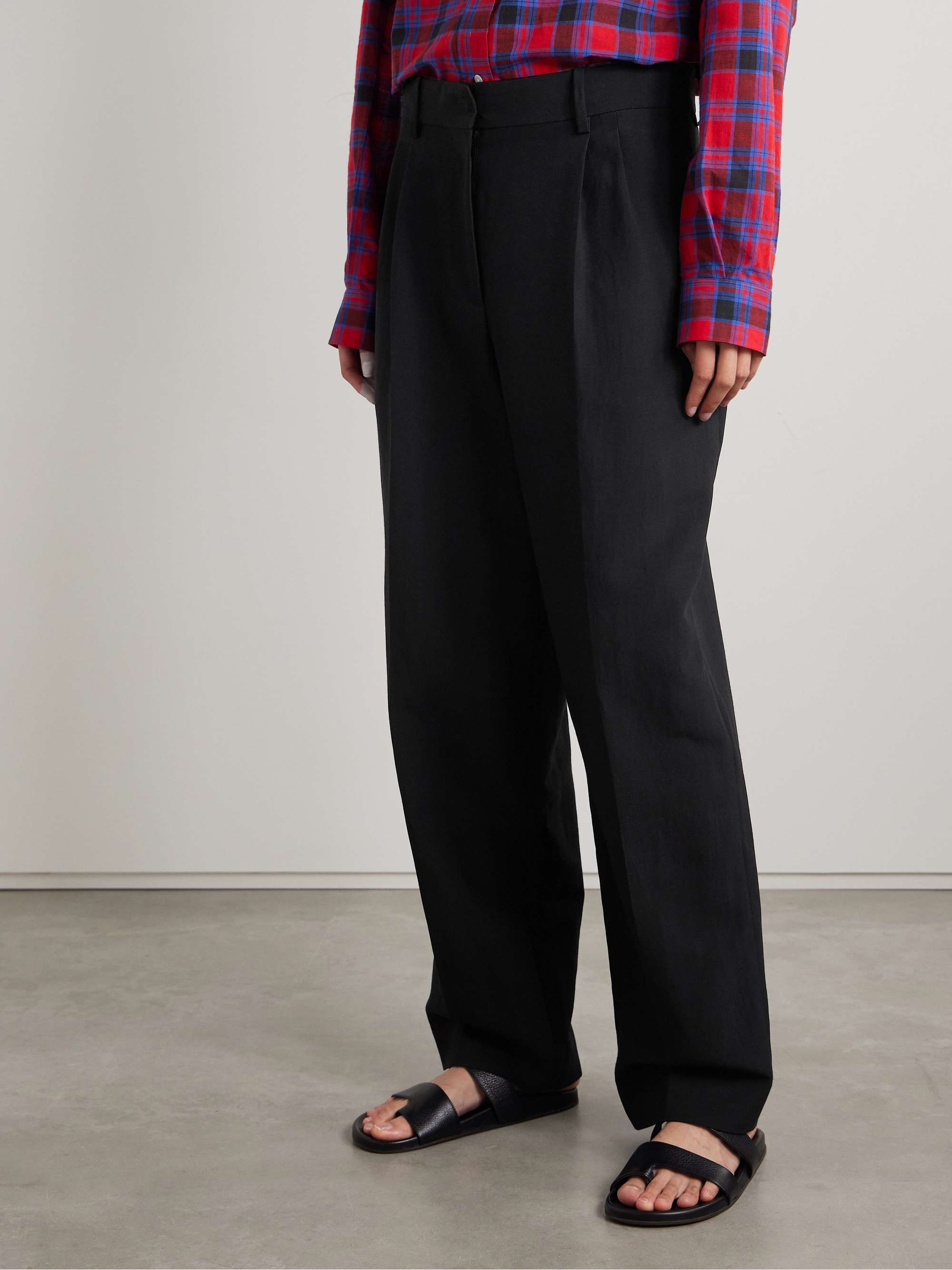 Lilas pleated wool-blend twill tapered pants view