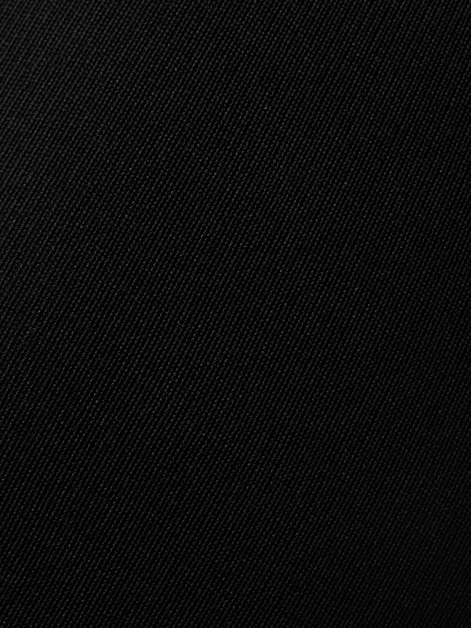 Opaque tights view