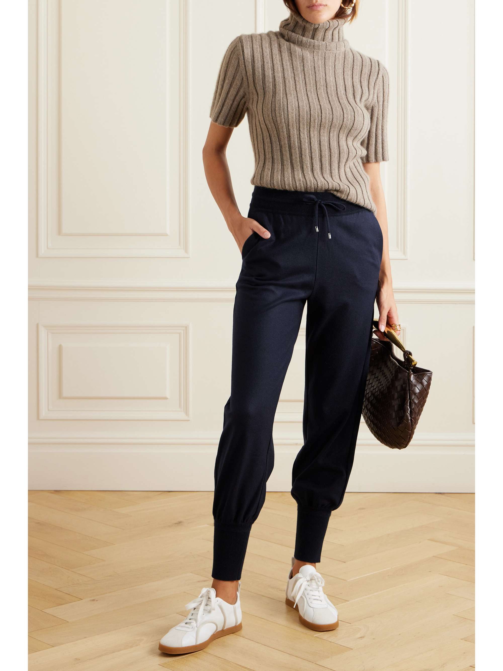 Darhan cashmere track pants view