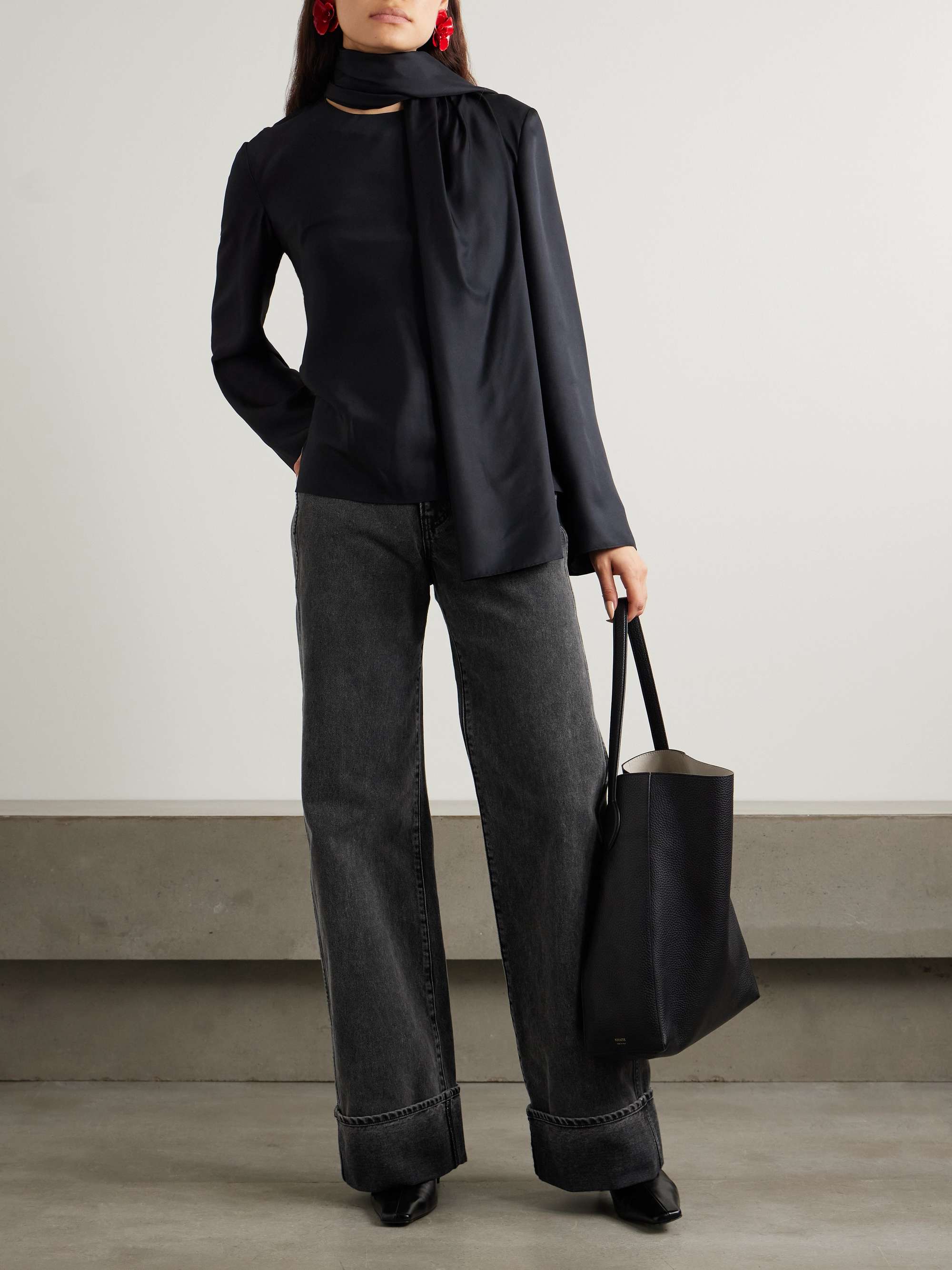 Taylor high-rise wide-leg jeans view