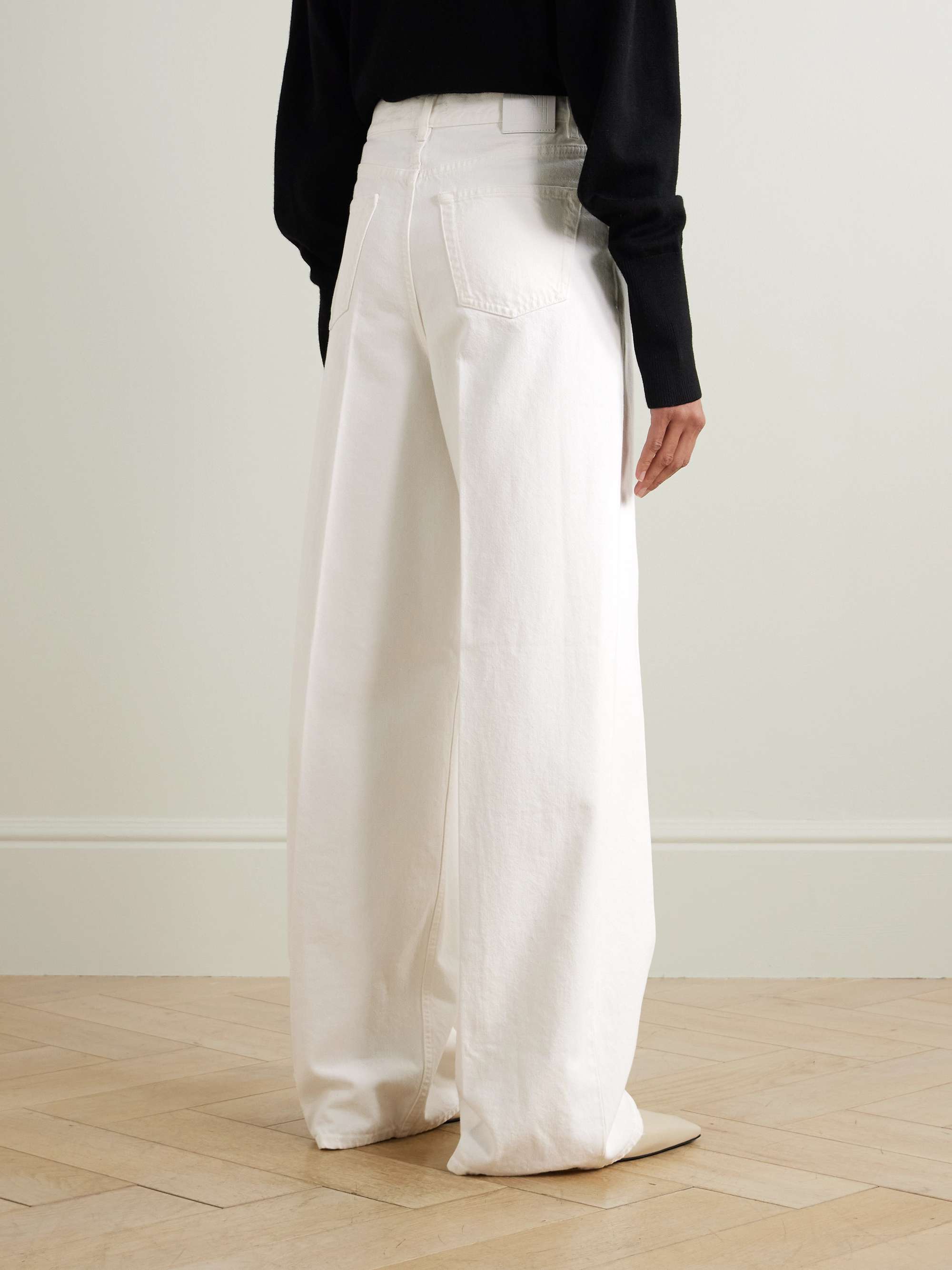 Pleated high-rise wide-leg organic jeans view