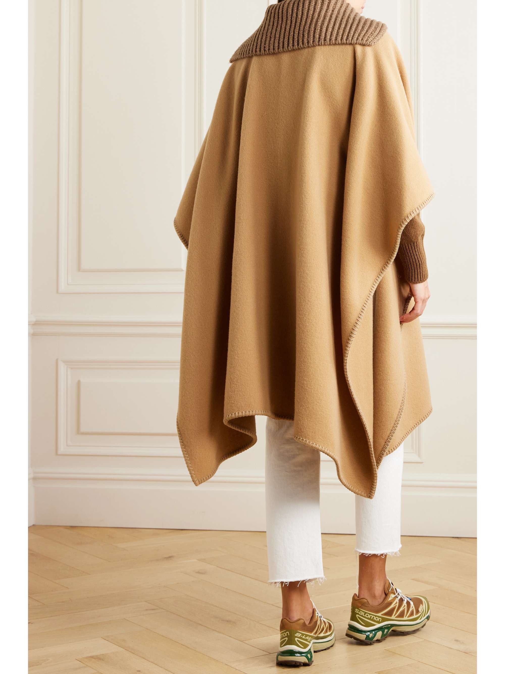 Wool cape view
