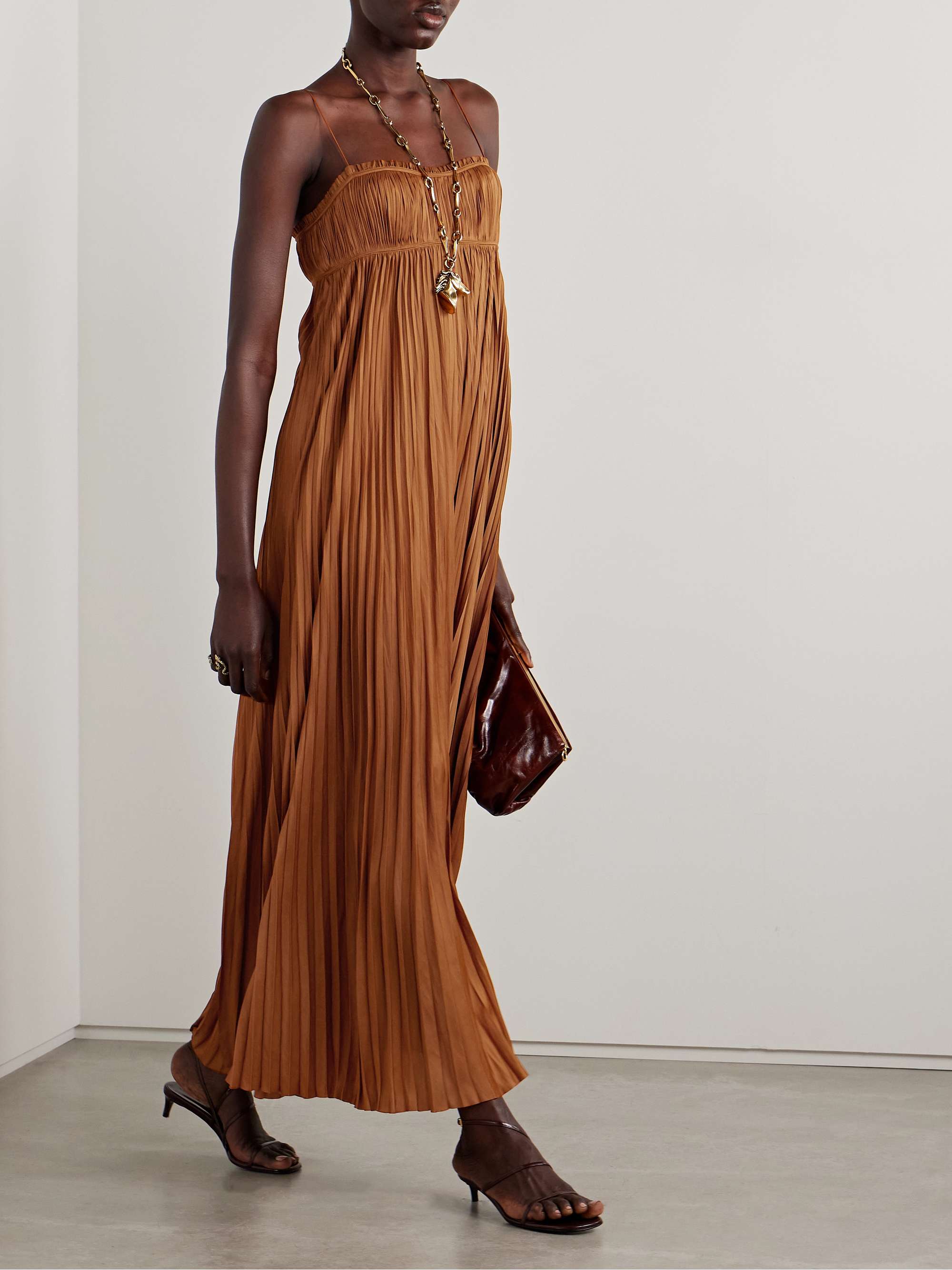 Valira plissé-satin gown view