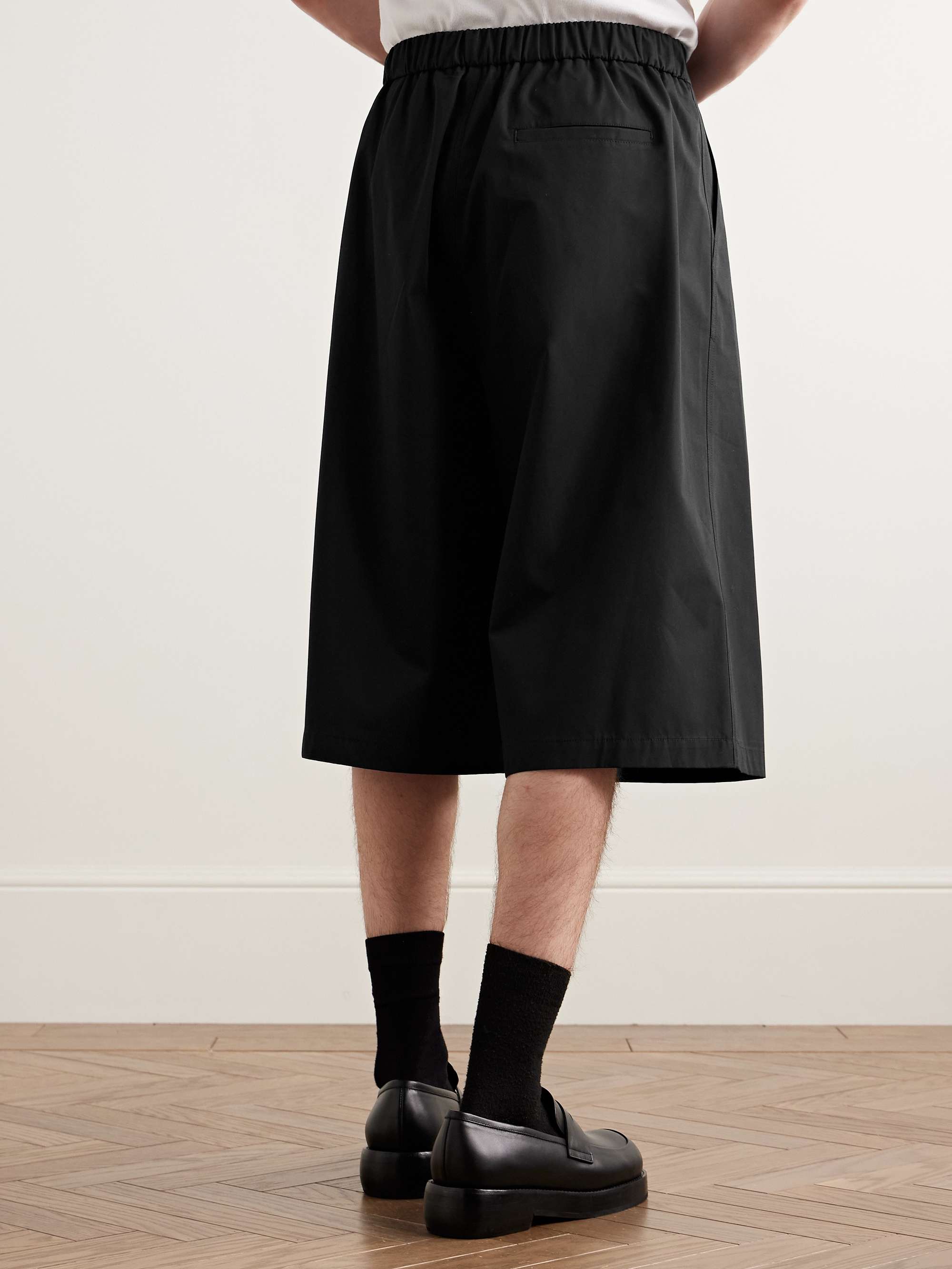 Wide-Leg Pleated Cotton-Poplin Shorts view