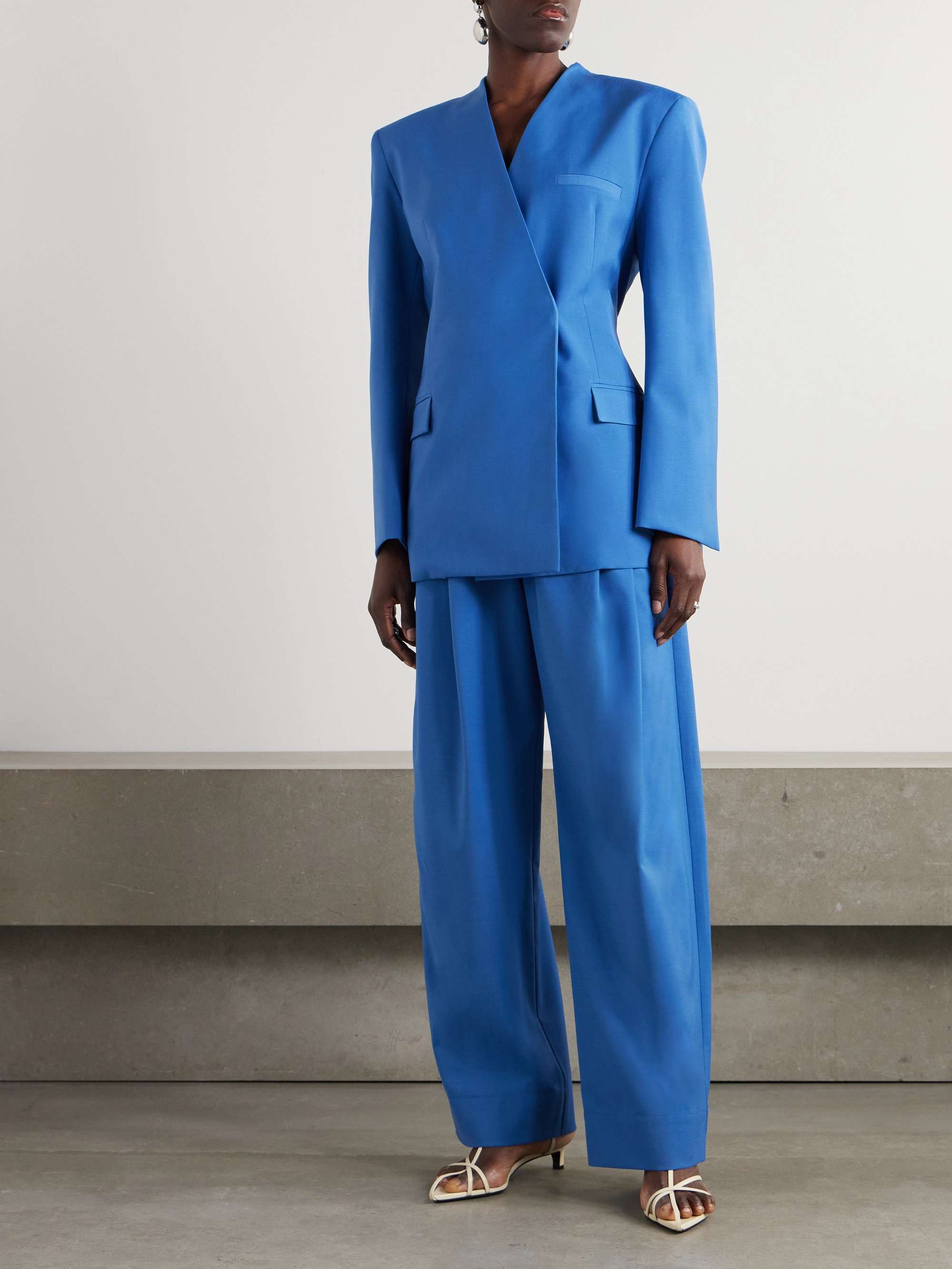 Pleated woven pants view