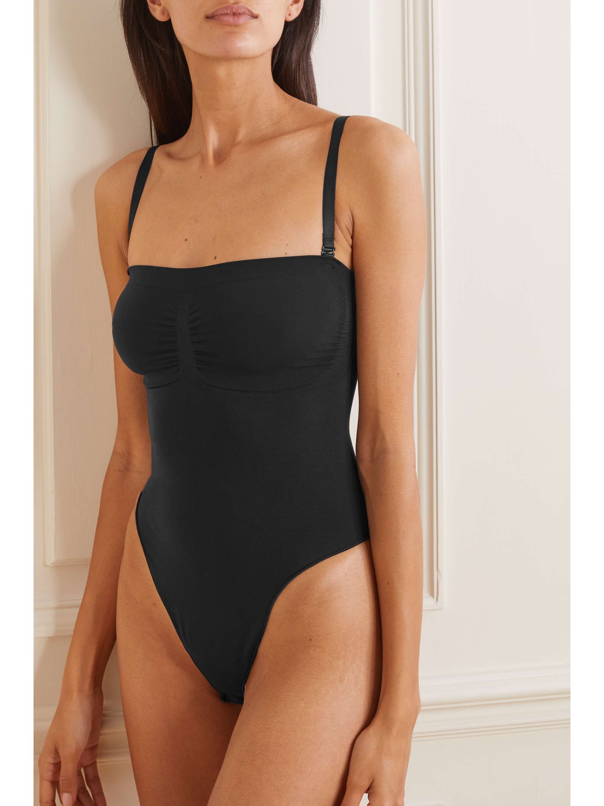 Seamless Sculpt strapless thong bodysuit view