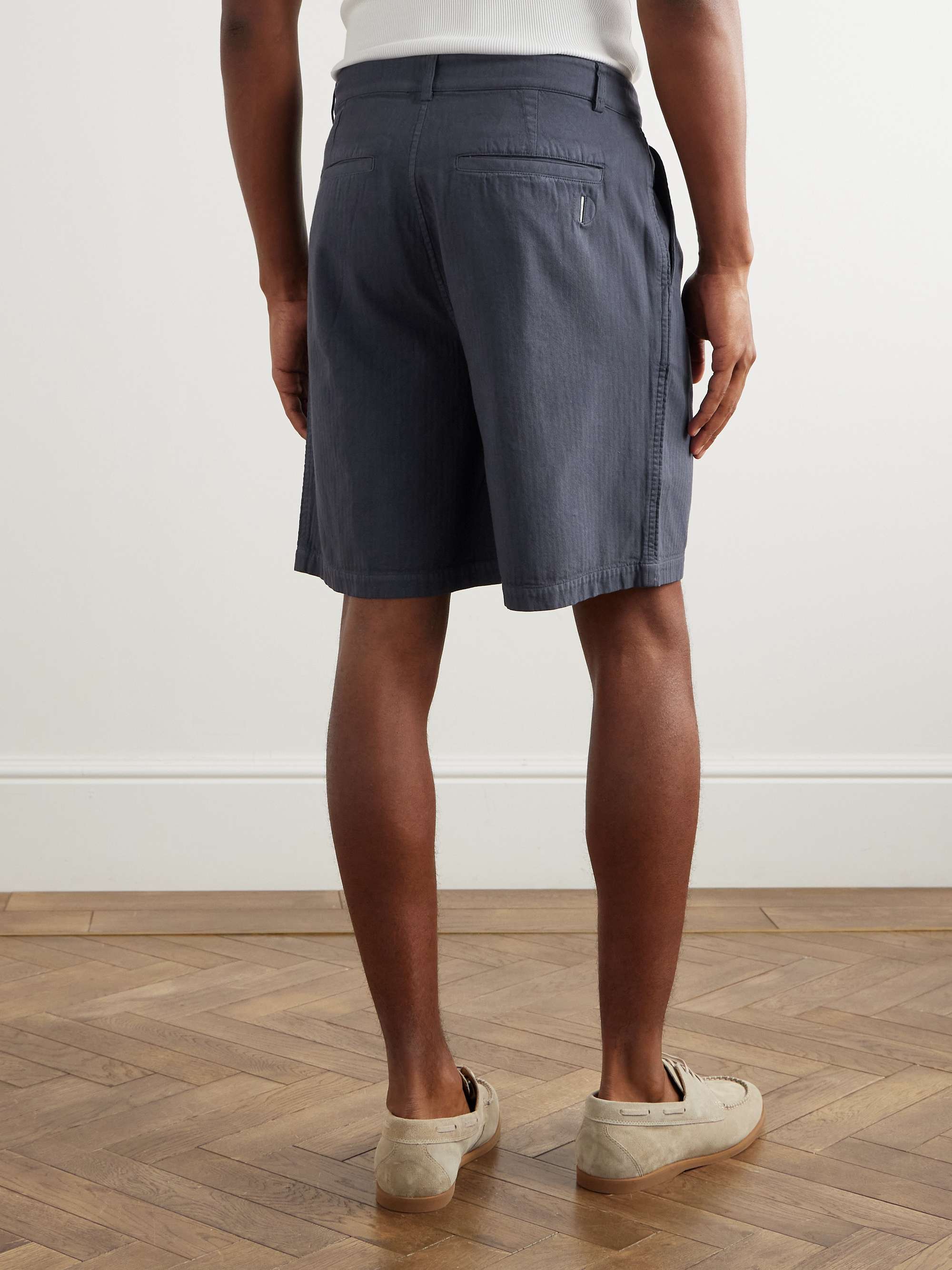 Wide-Leg Pleated Garment-Dyed Herringbone Cotton Shorts view