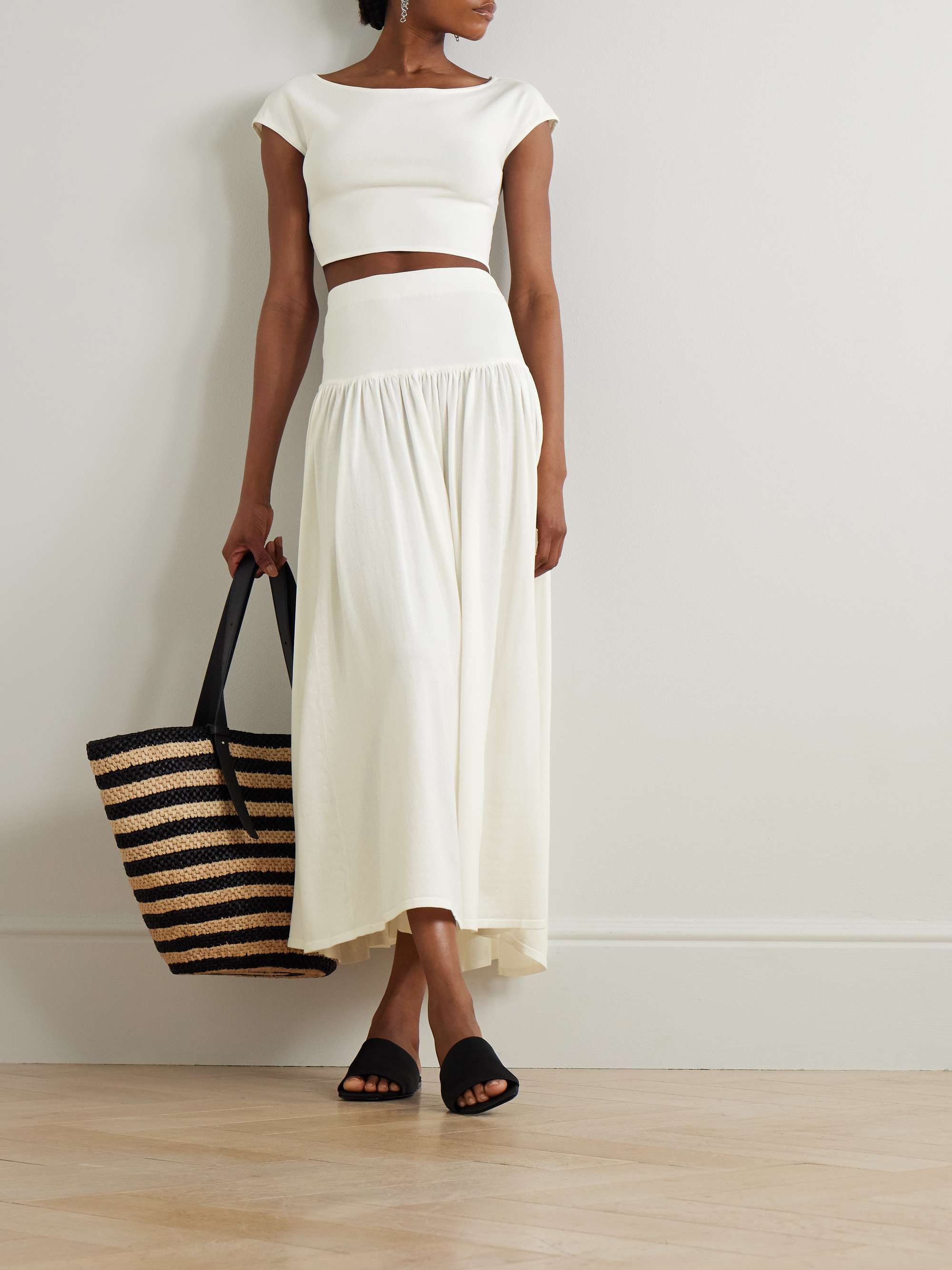 Polly cropped knitted T-shirt view