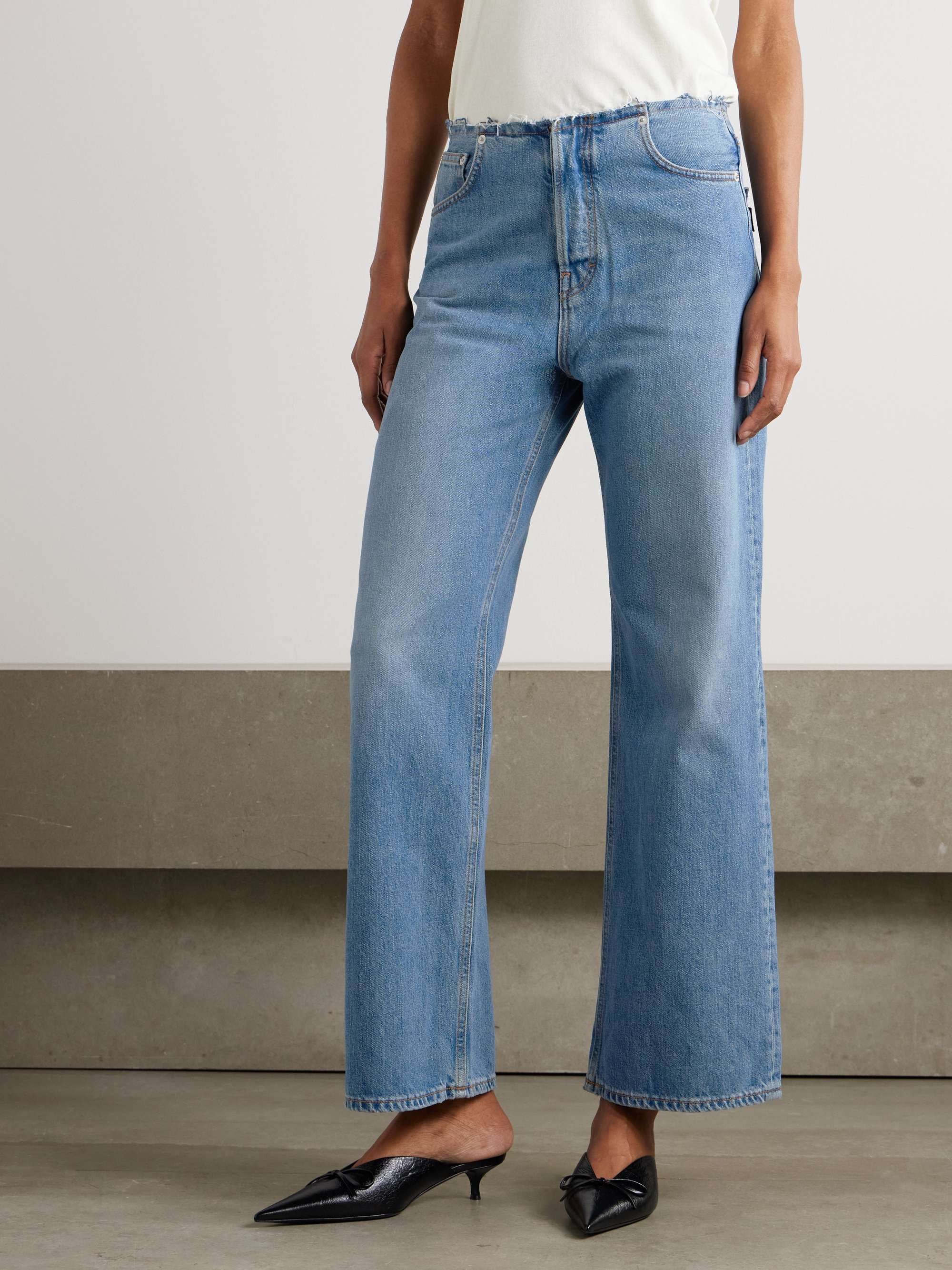 Korea WB distressed boyfriend jeans view