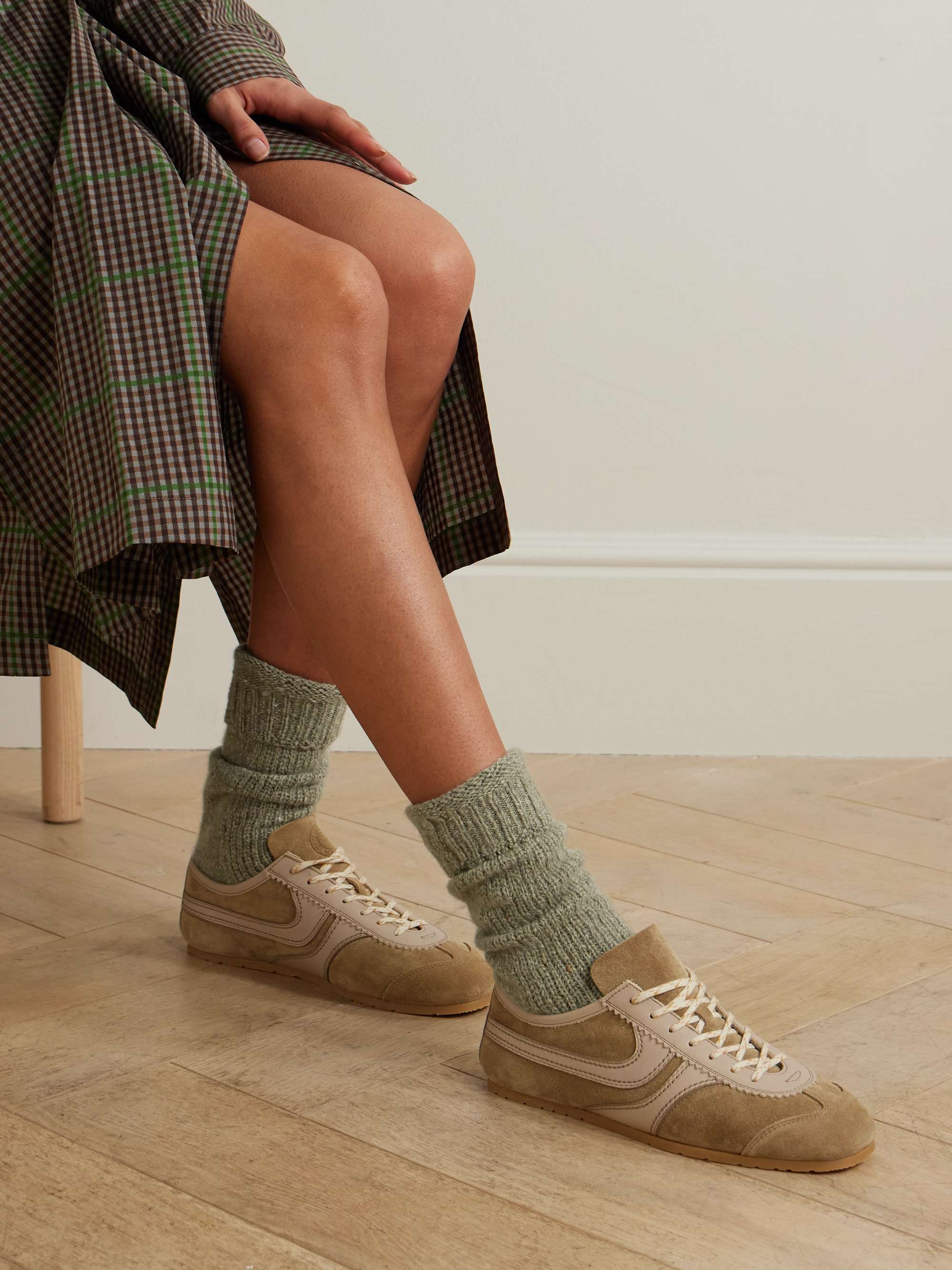 Ribbed two-tone cashmere-blend socks view