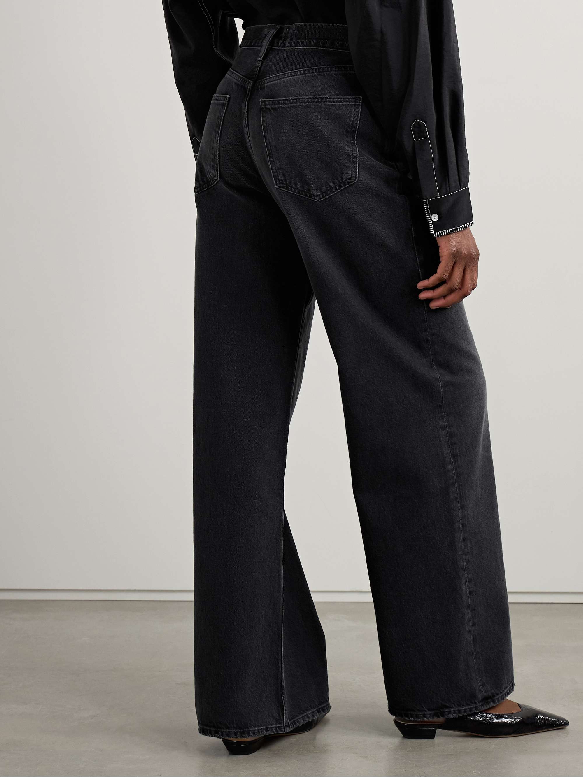 Dame high-rise wide-leg organic jeans view