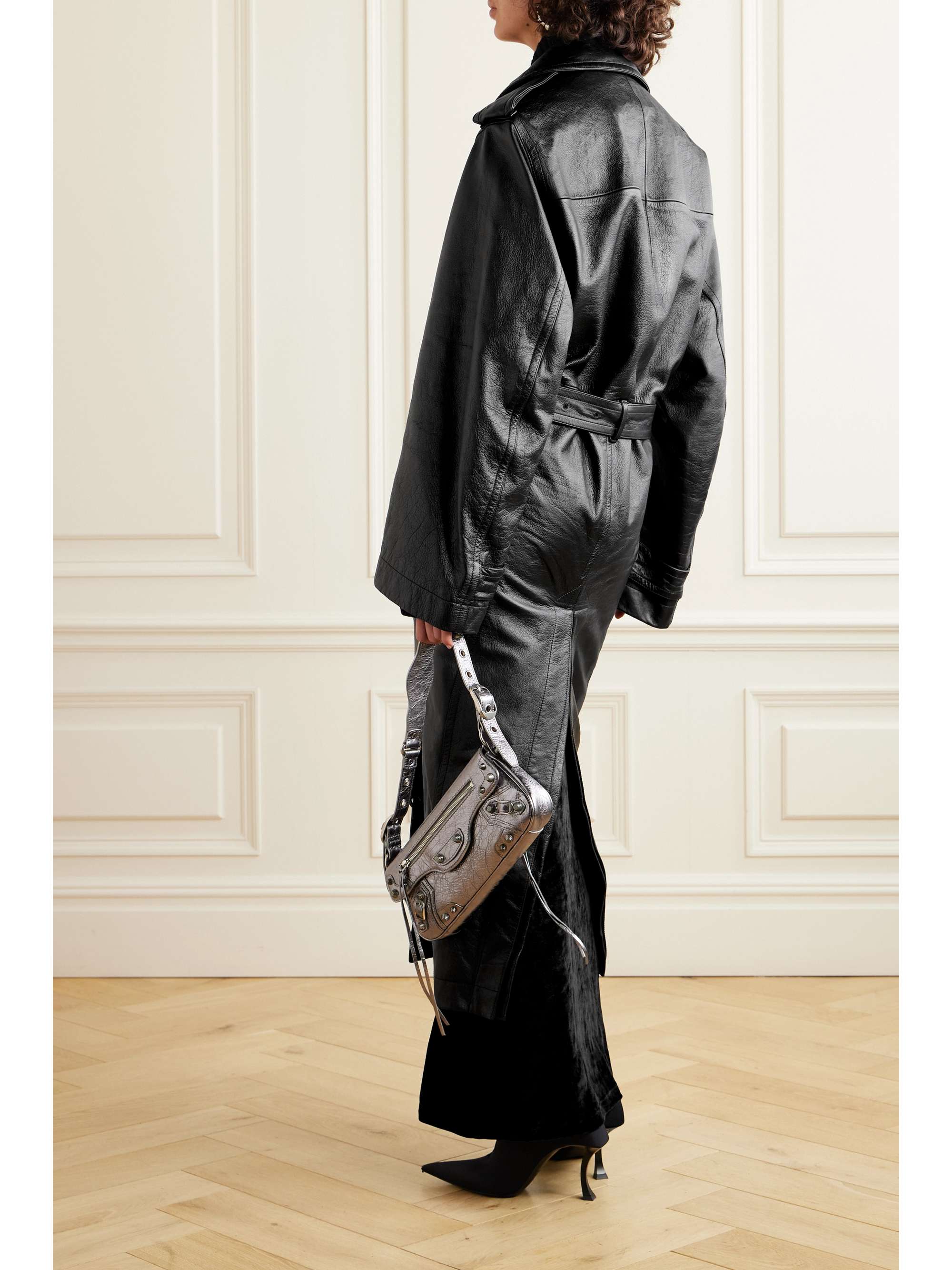 Cocoon double-breasted belted leather trench view