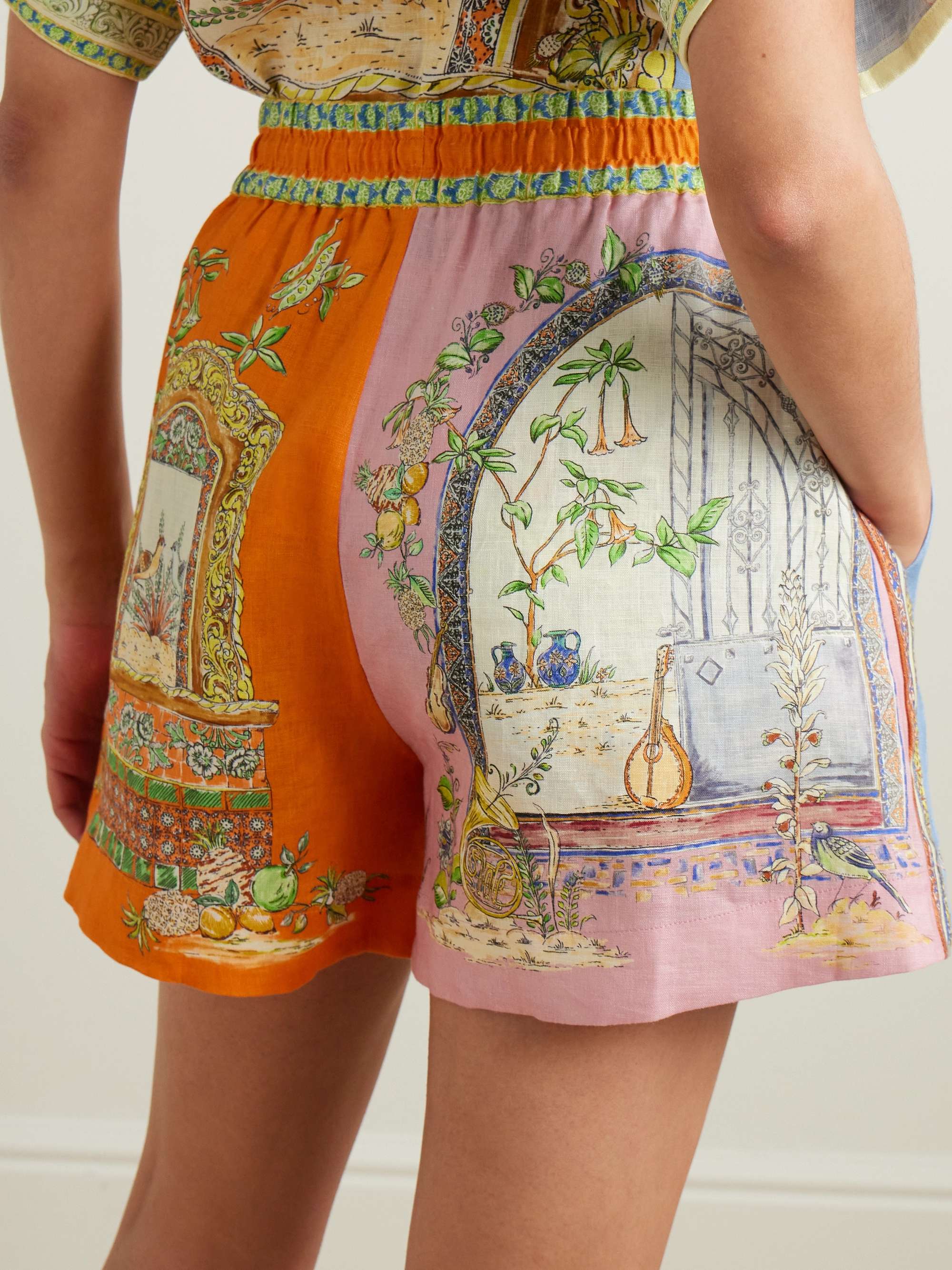 + Nadia Hernández Monte printed linen shorts view