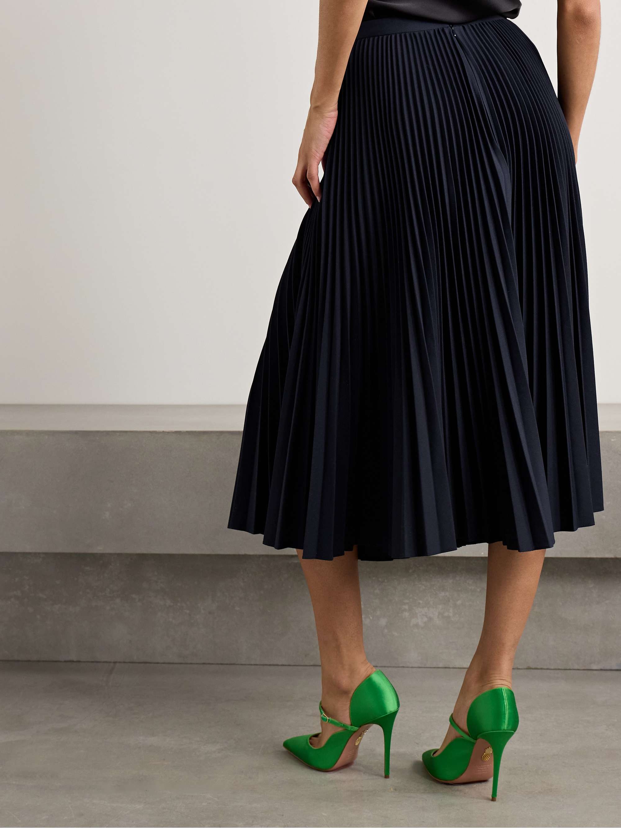 Plissé-twill midi skirt view