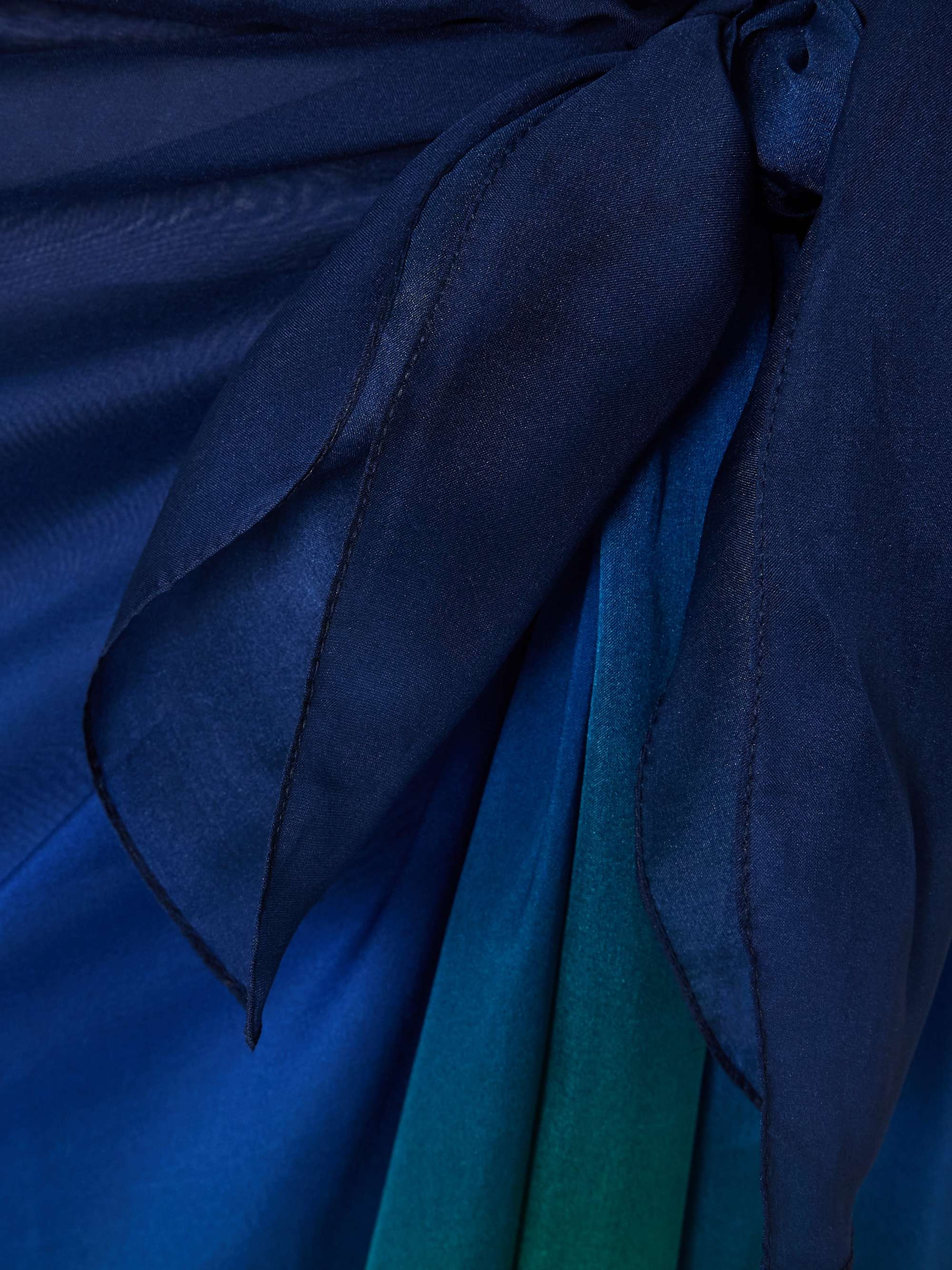 Dégradé silk-chiffon pareo view