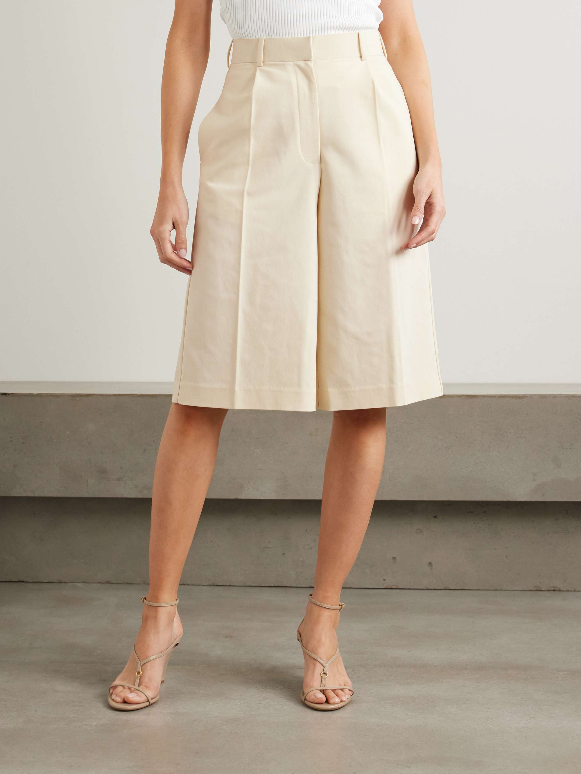 Pleated grain de poudre shorts view
