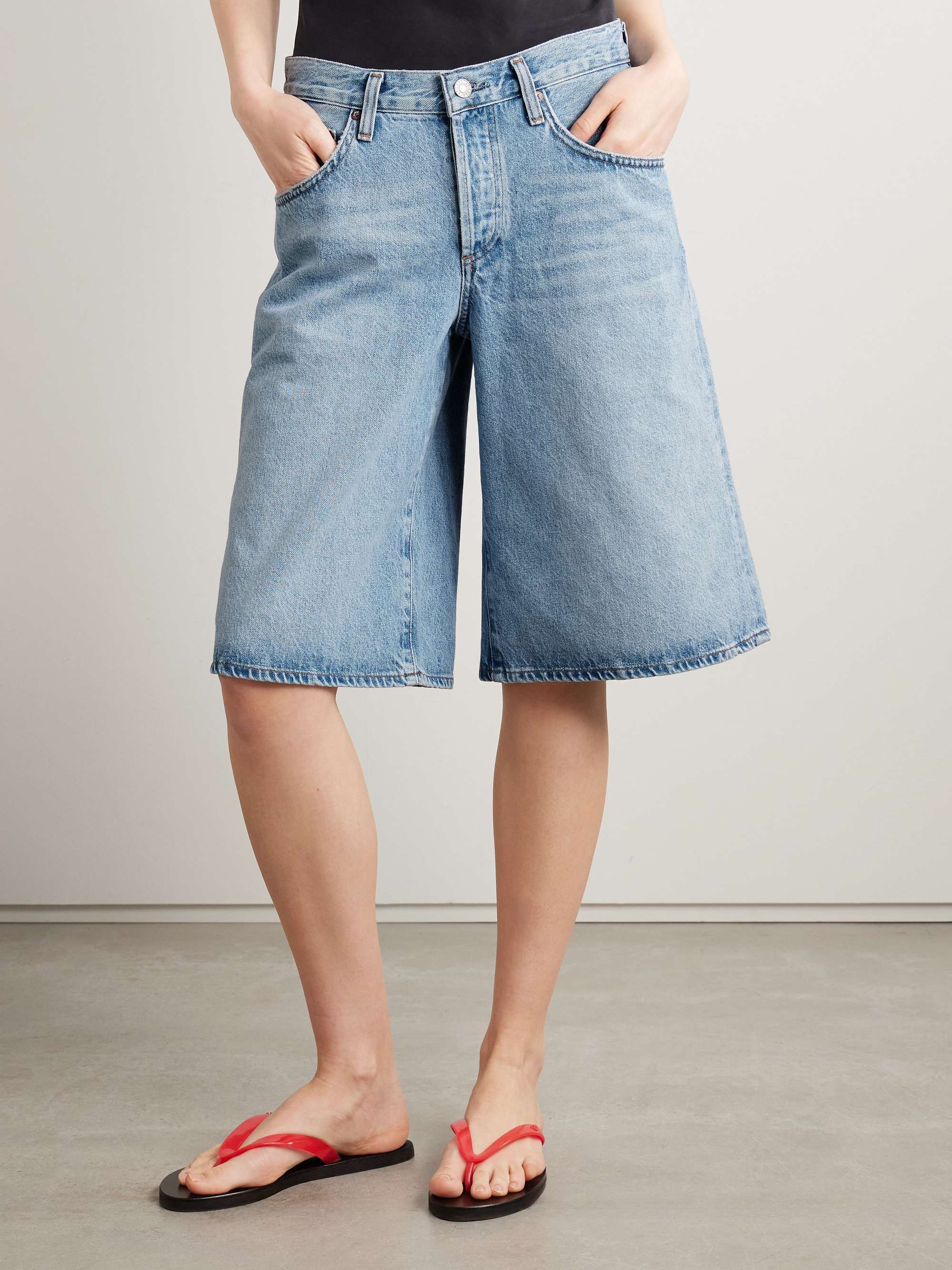 Baggy V-Waist denim shorts view