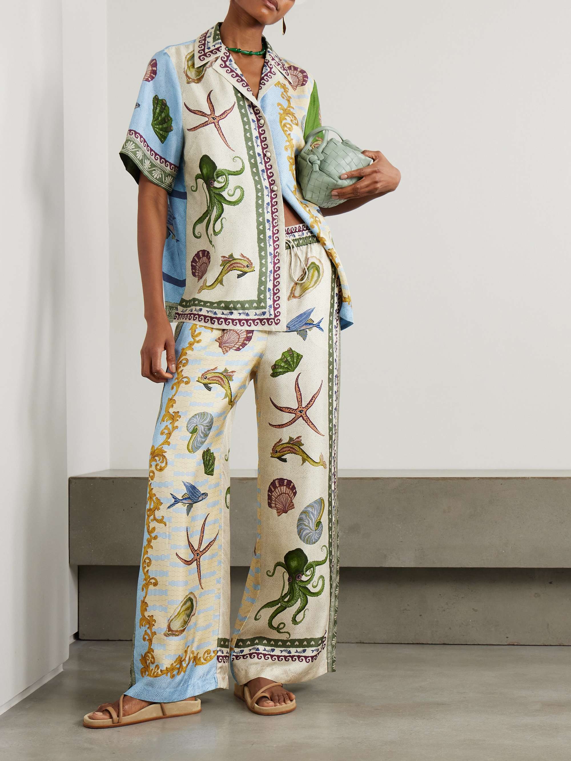 + Sam Pauletto Bath House printed silk-twill shirt view