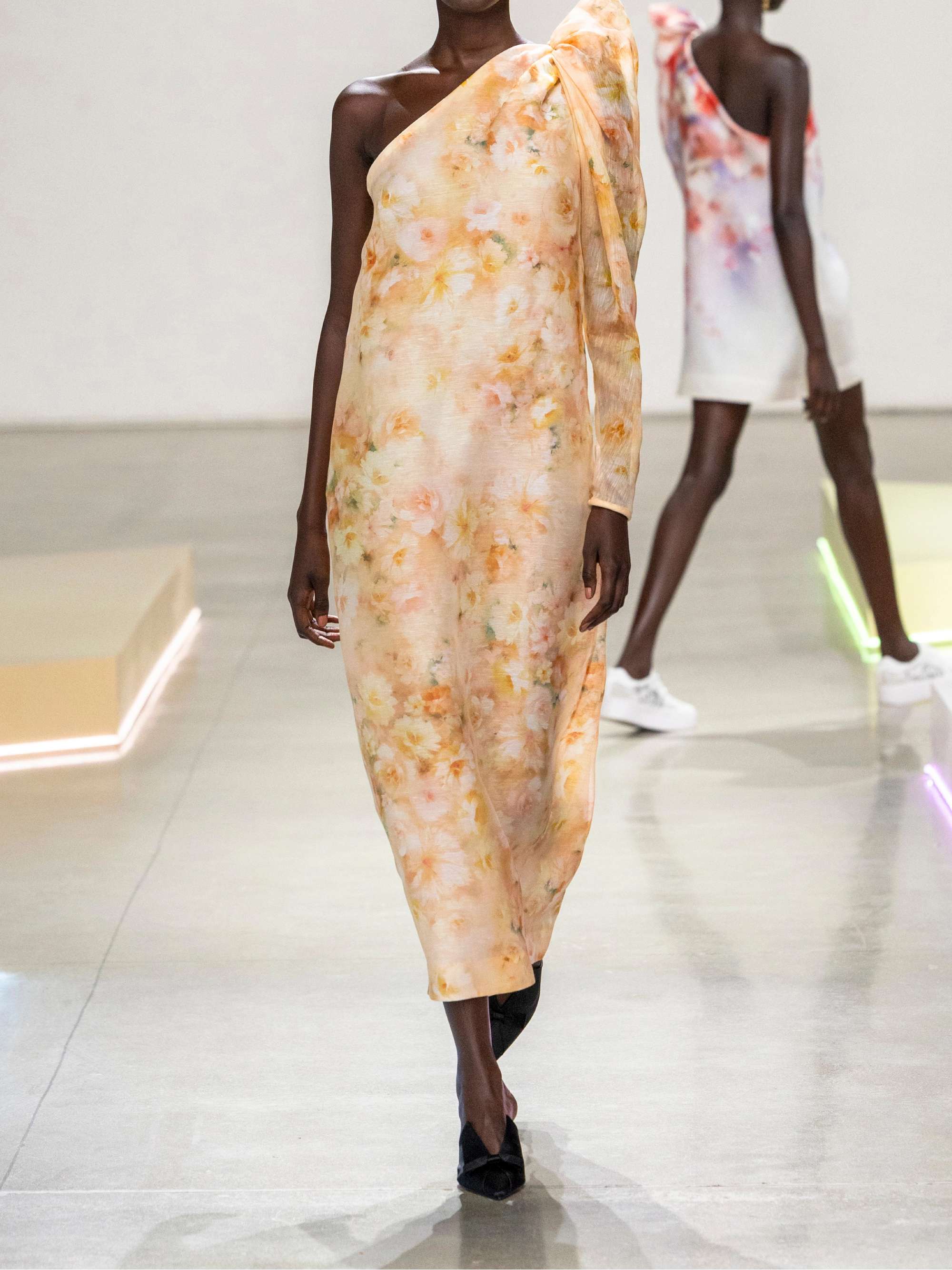 Crush one-sleeve floral-print linen and silk-blend midi dress view