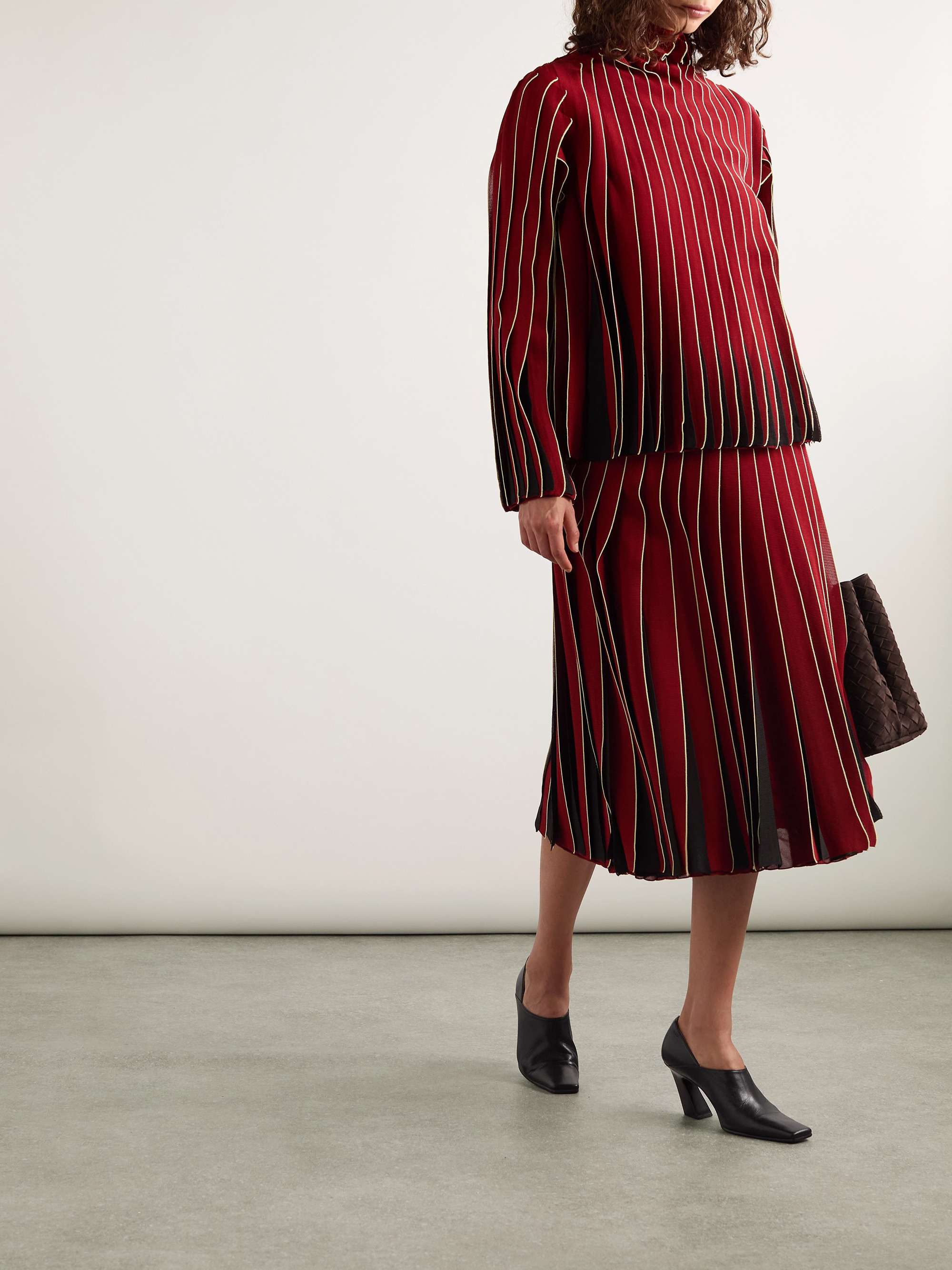 Paneled cotton midi skirt view