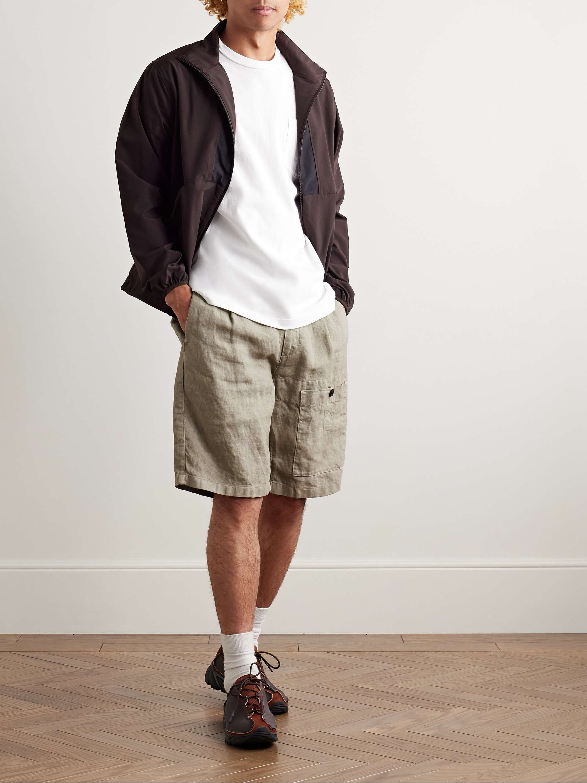 Straight-Leg Pleated Linen Cargo Shorts view
