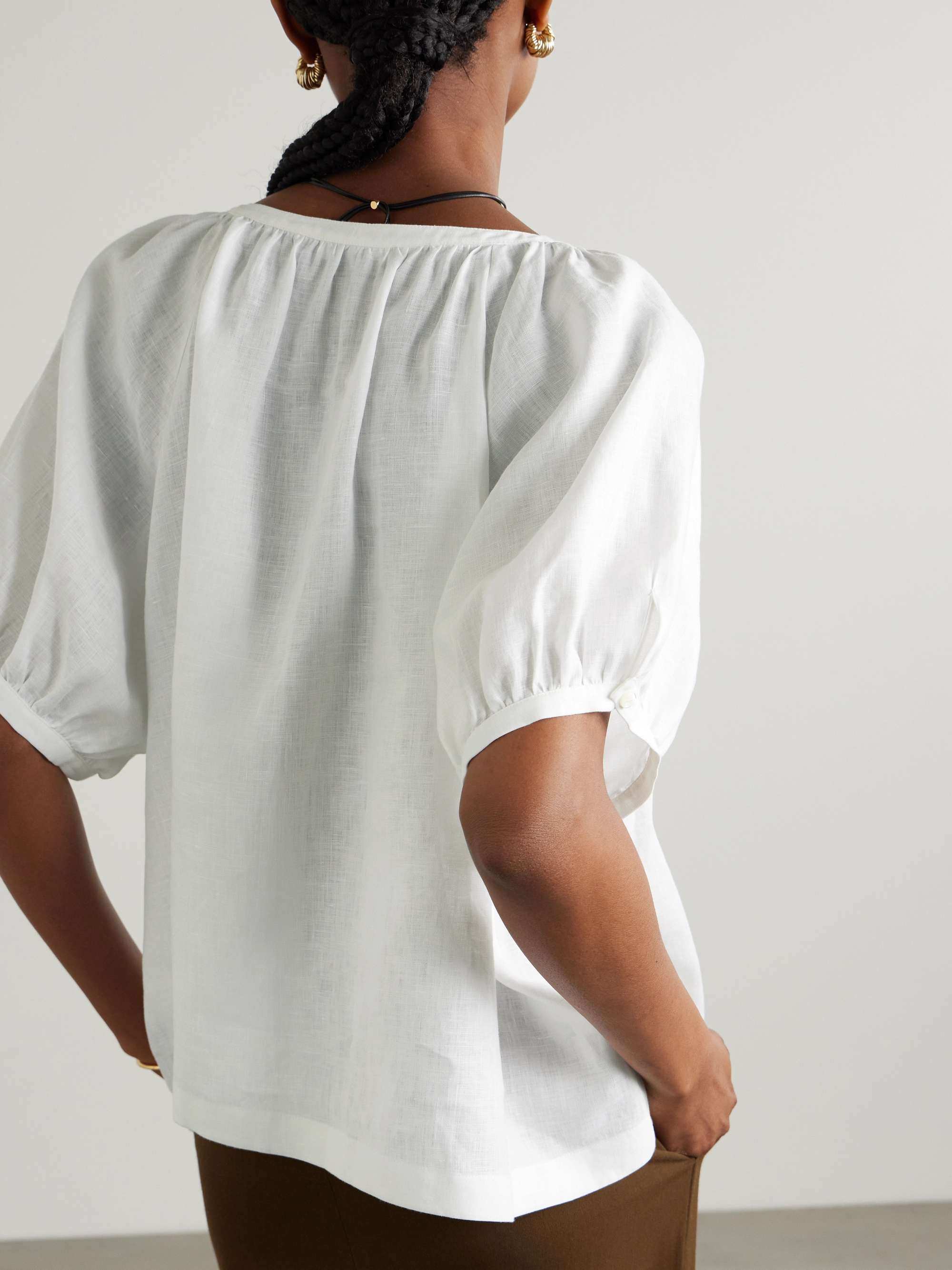 Gathered linen top view